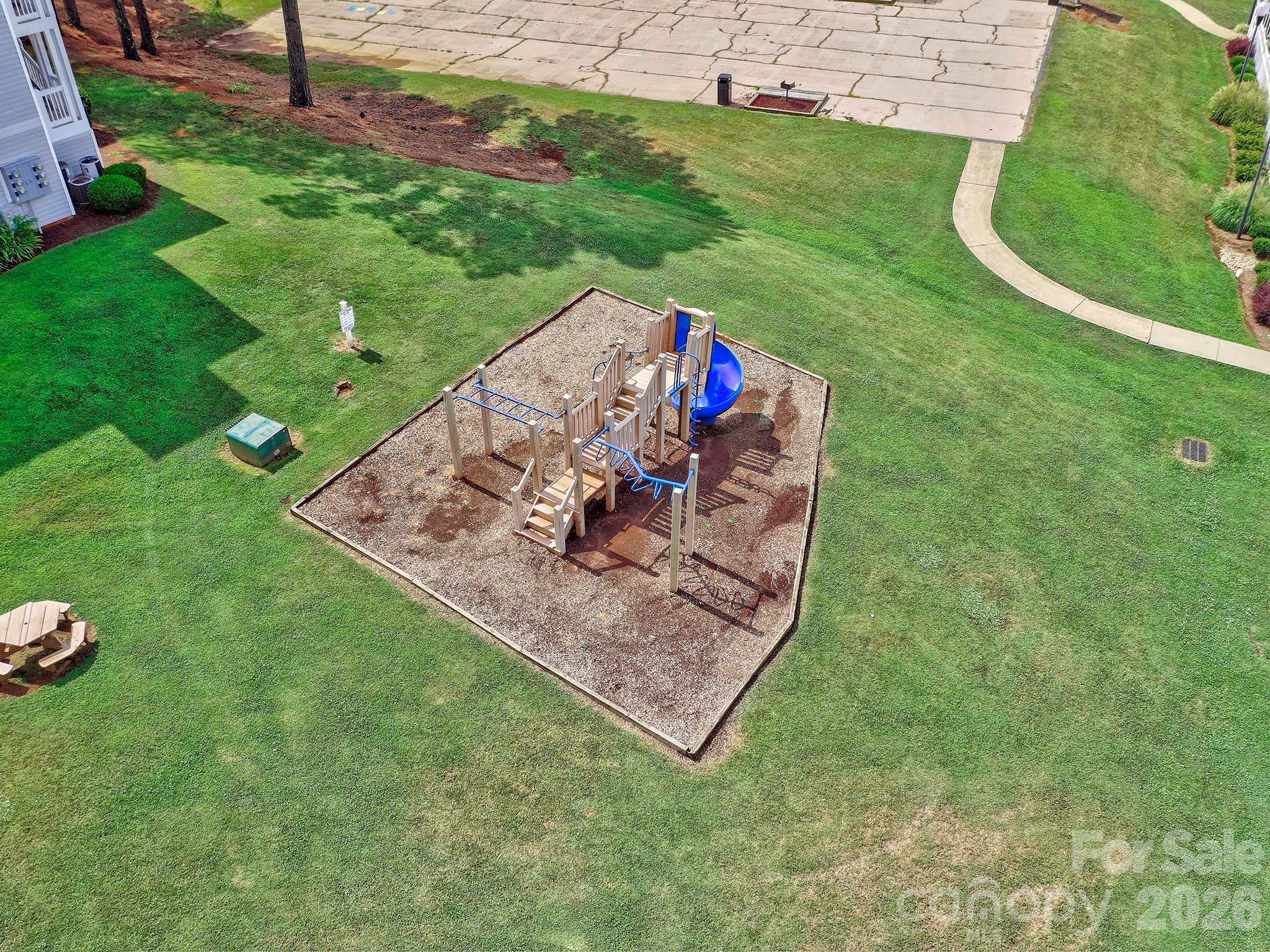 915 Emma Kate Court — Lake Wylie