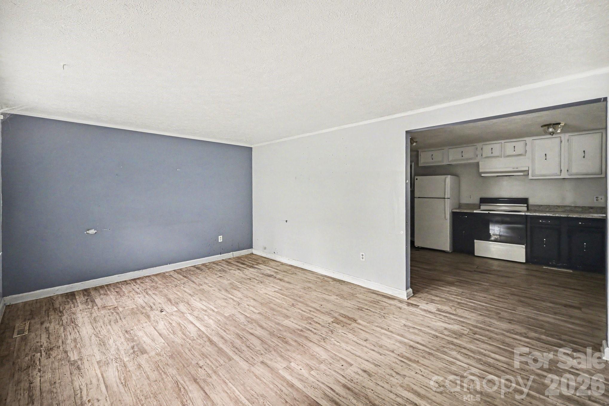 607 Texas Trail — Dallas