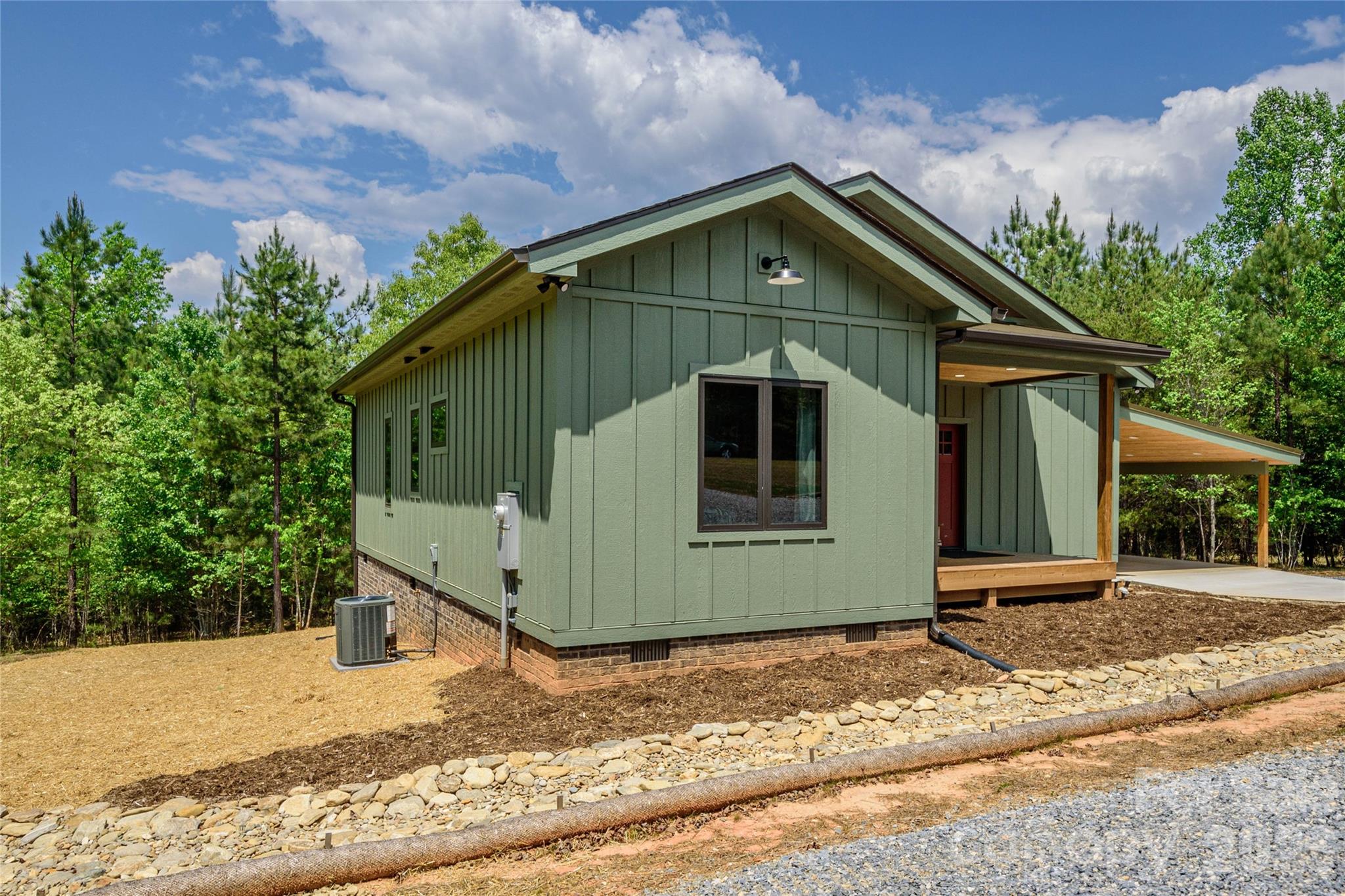 107 N Dakota Drive — Rutherfordton