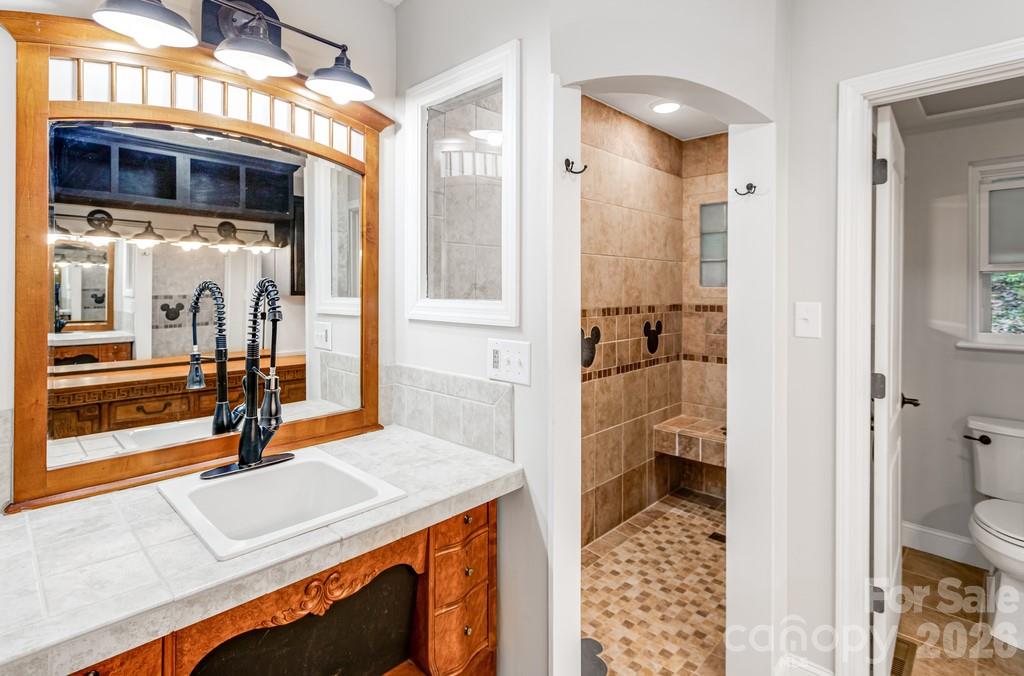2629 Soco Road — Maggie Valley