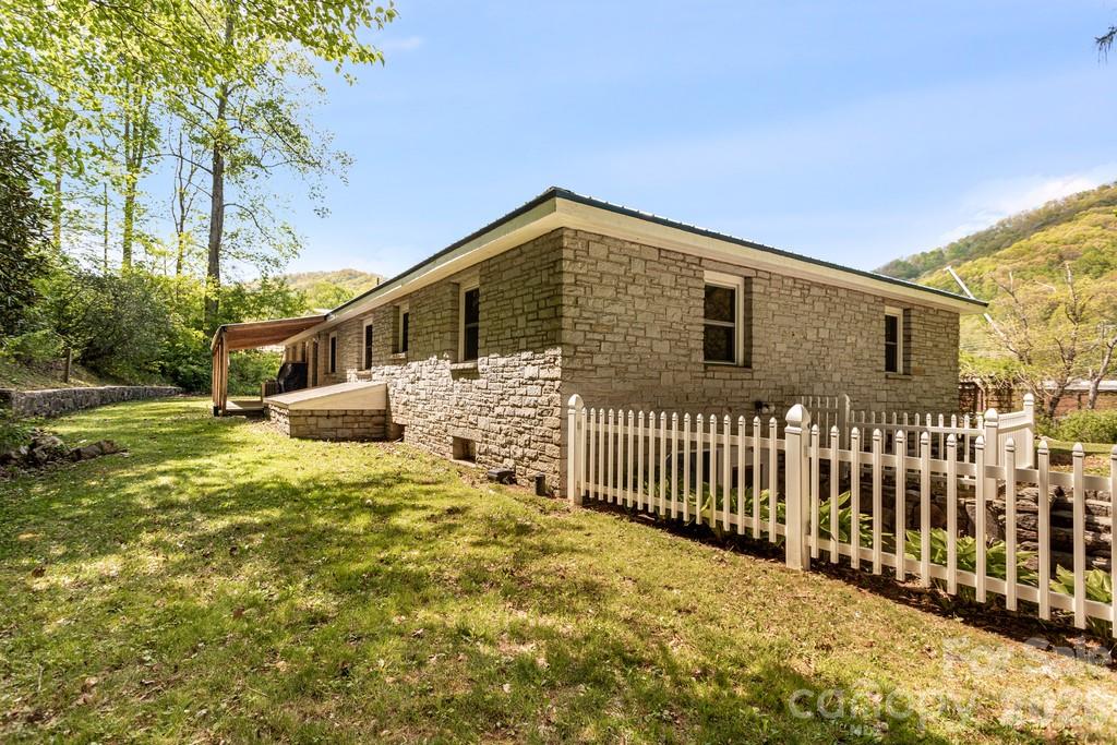 2629 Soco Road — Maggie Valley