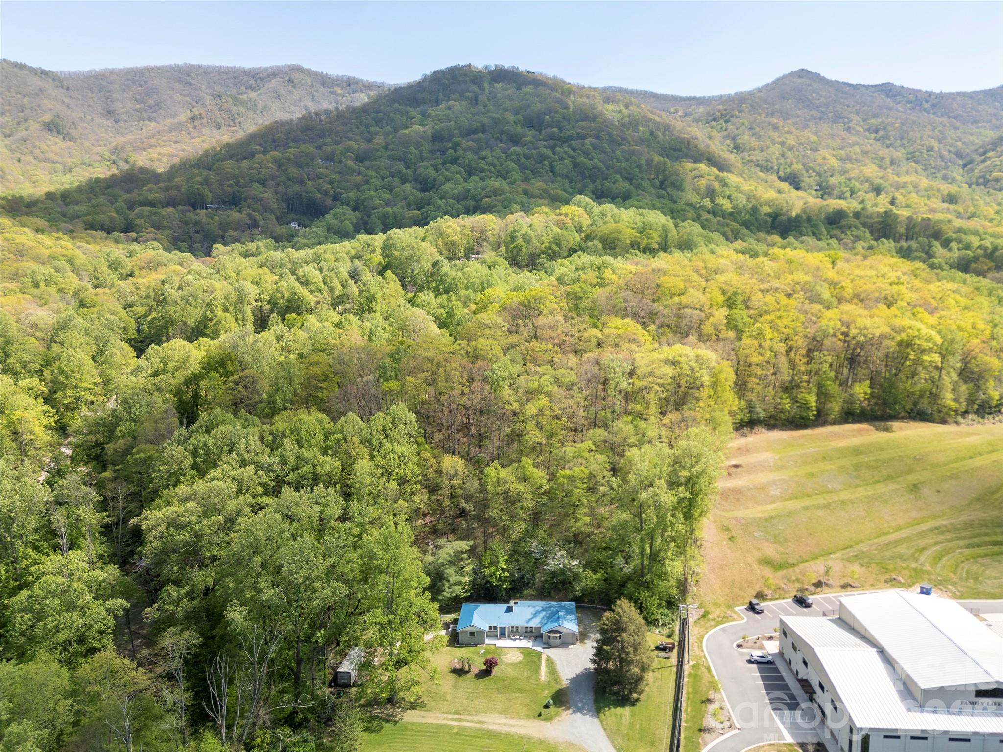 2629 Soco Road — Maggie Valley