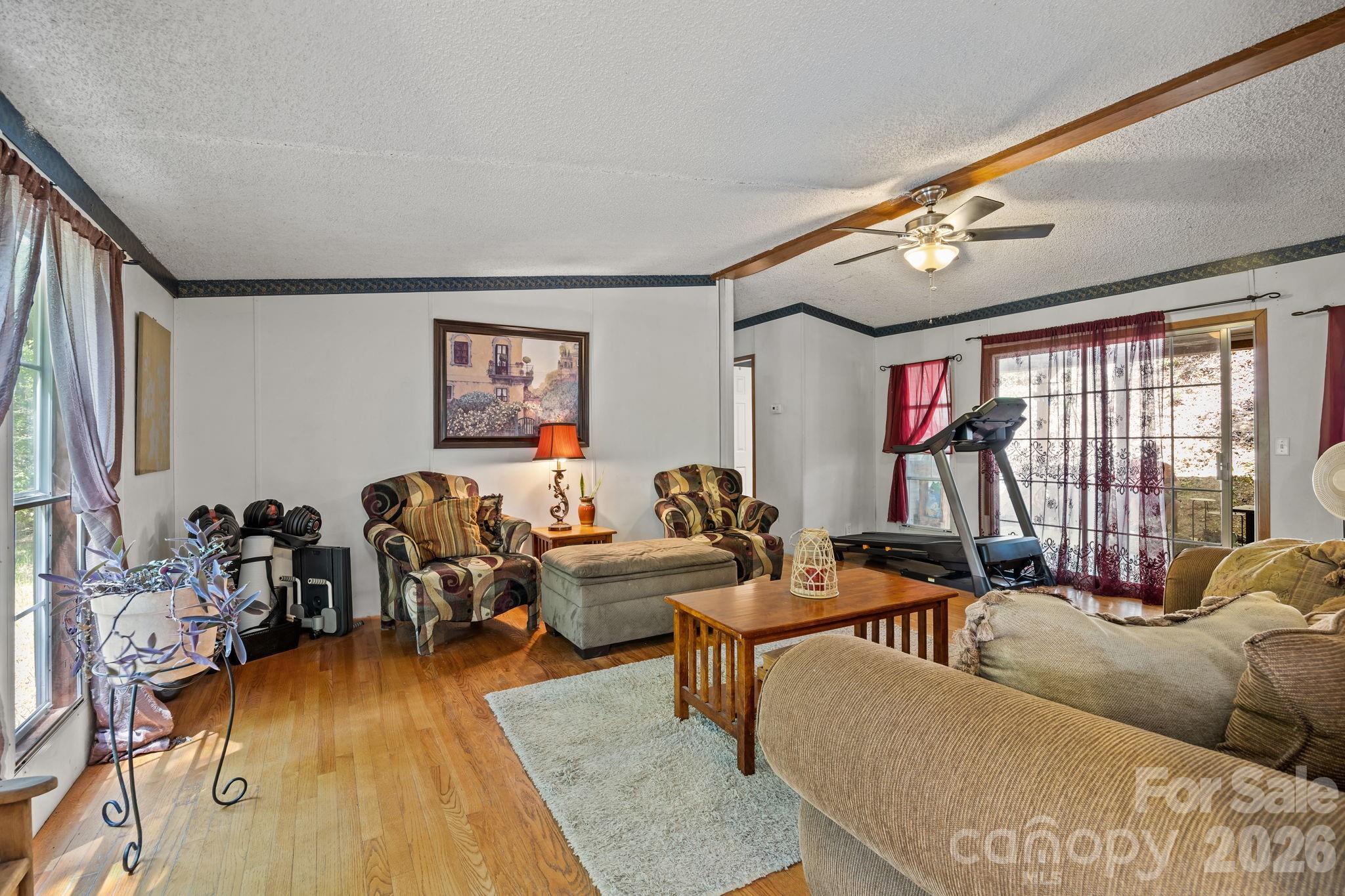 25 Weaver Lane — Black Mountain
