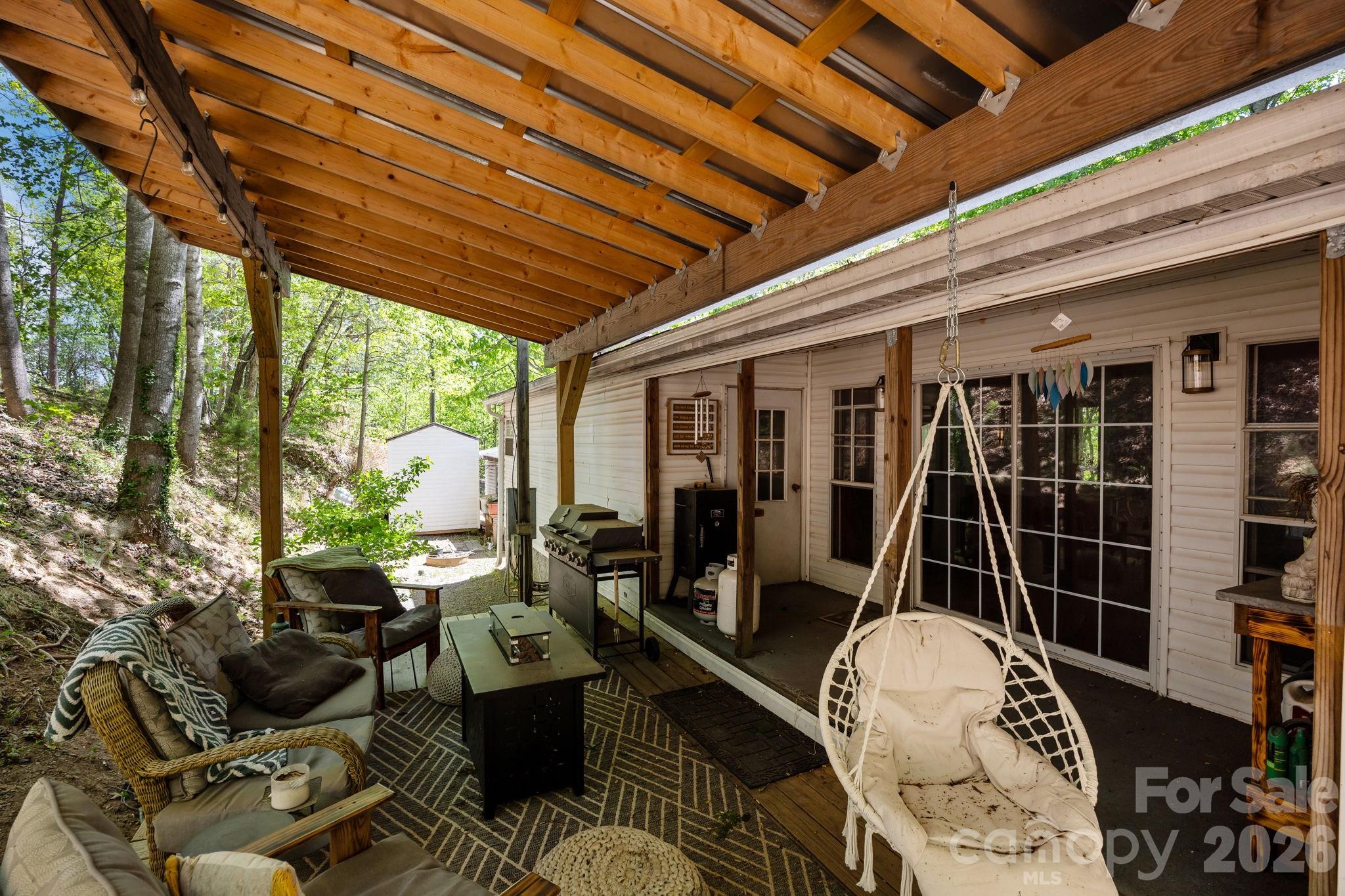 25 Weaver Lane — Black Mountain