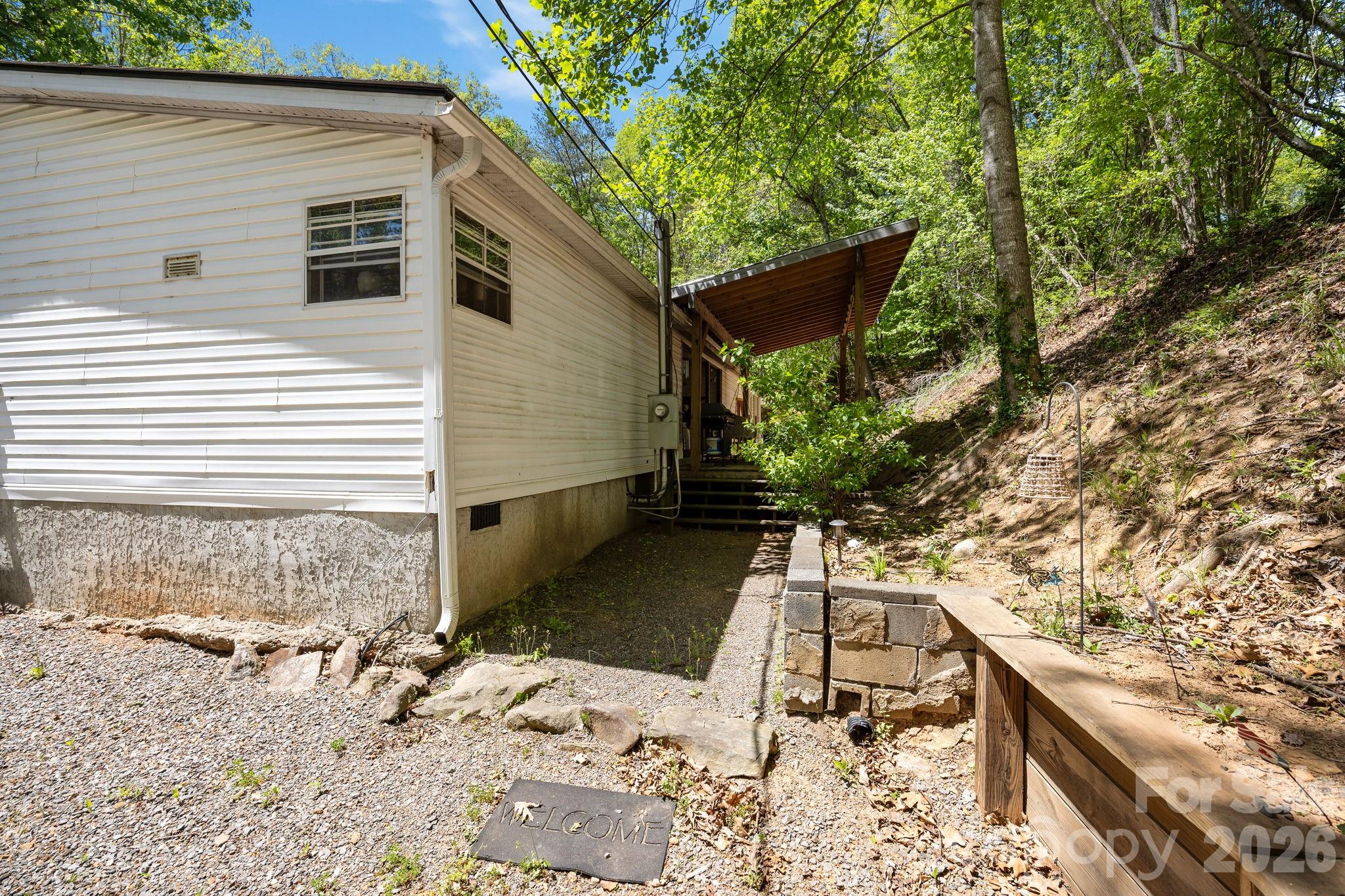 25 Weaver Lane — Black Mountain