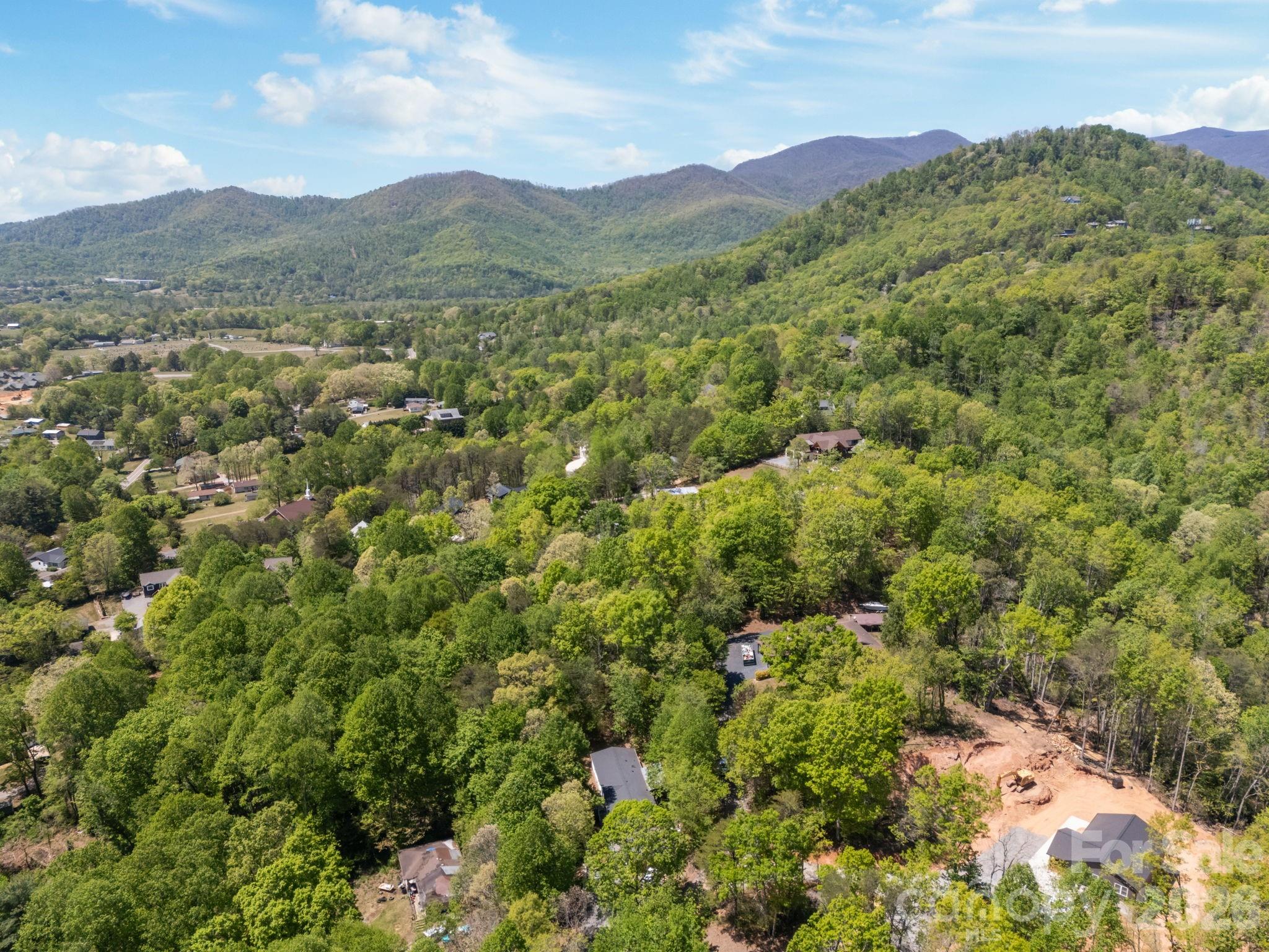 25 Weaver Lane — Black Mountain