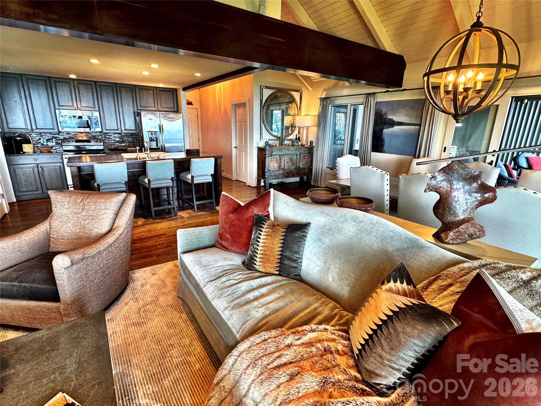 337 Rhododendron Lane — Burnsville