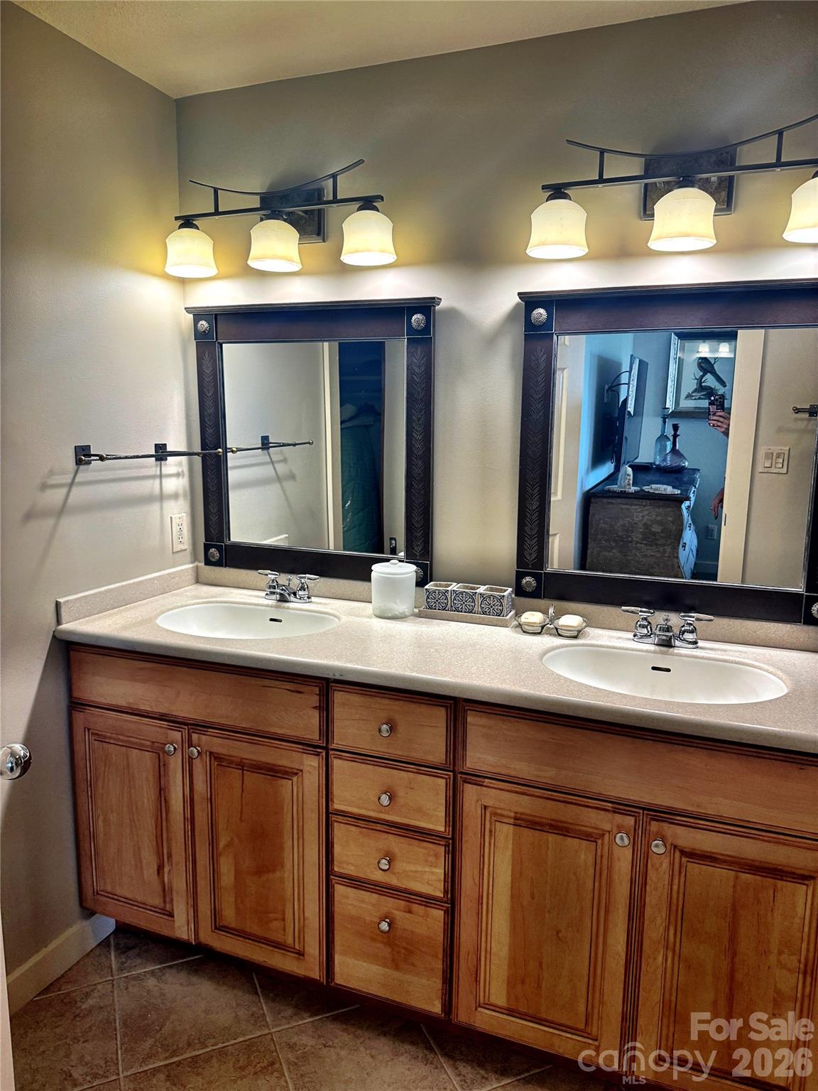 337 Rhododendron Lane — Burnsville