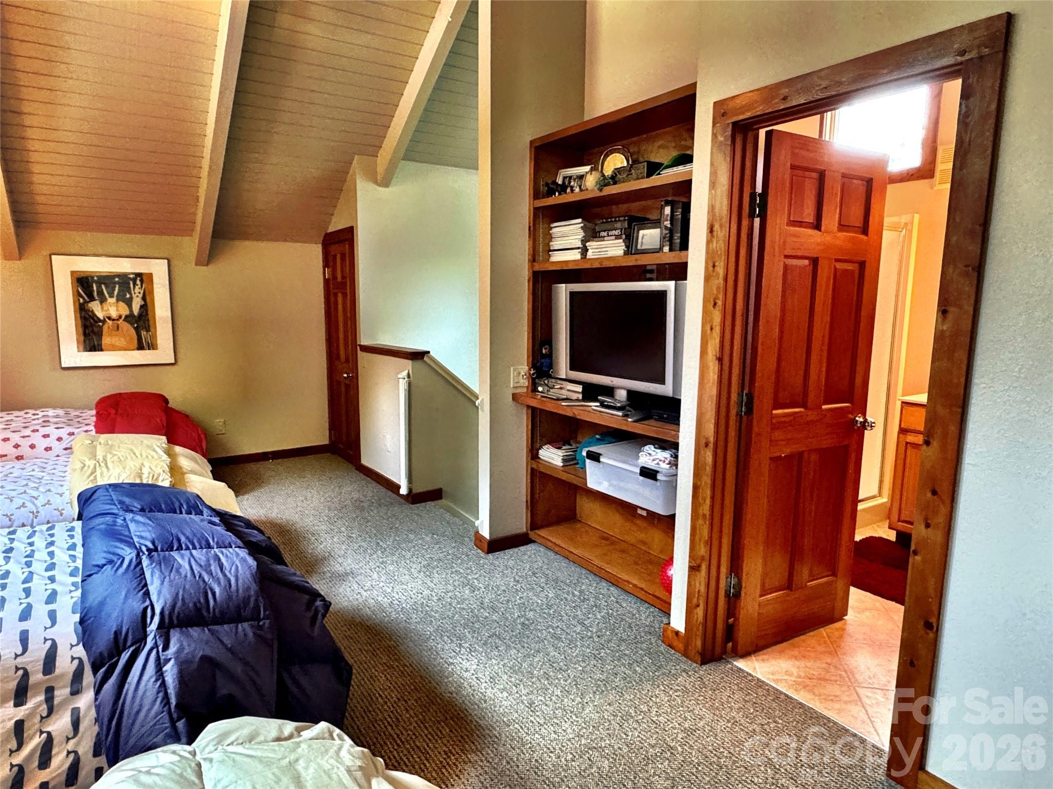 337 Rhododendron Lane — Burnsville