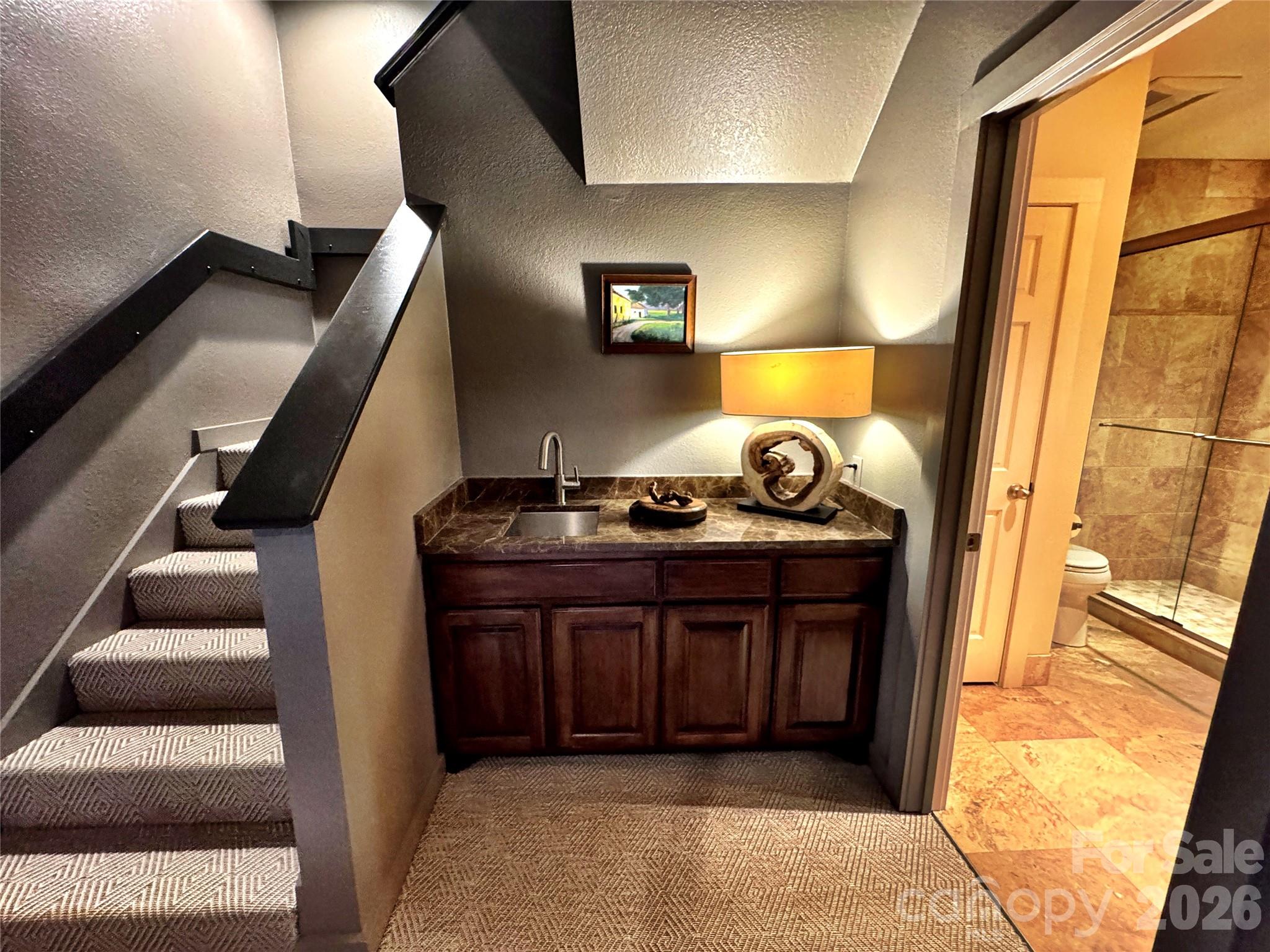 337 Rhododendron Lane — Burnsville