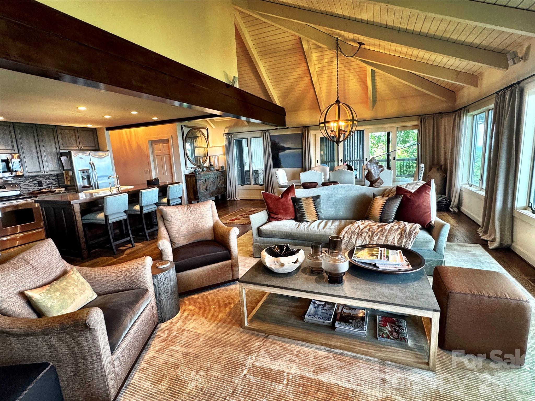 337 Rhododendron Lane — Burnsville
