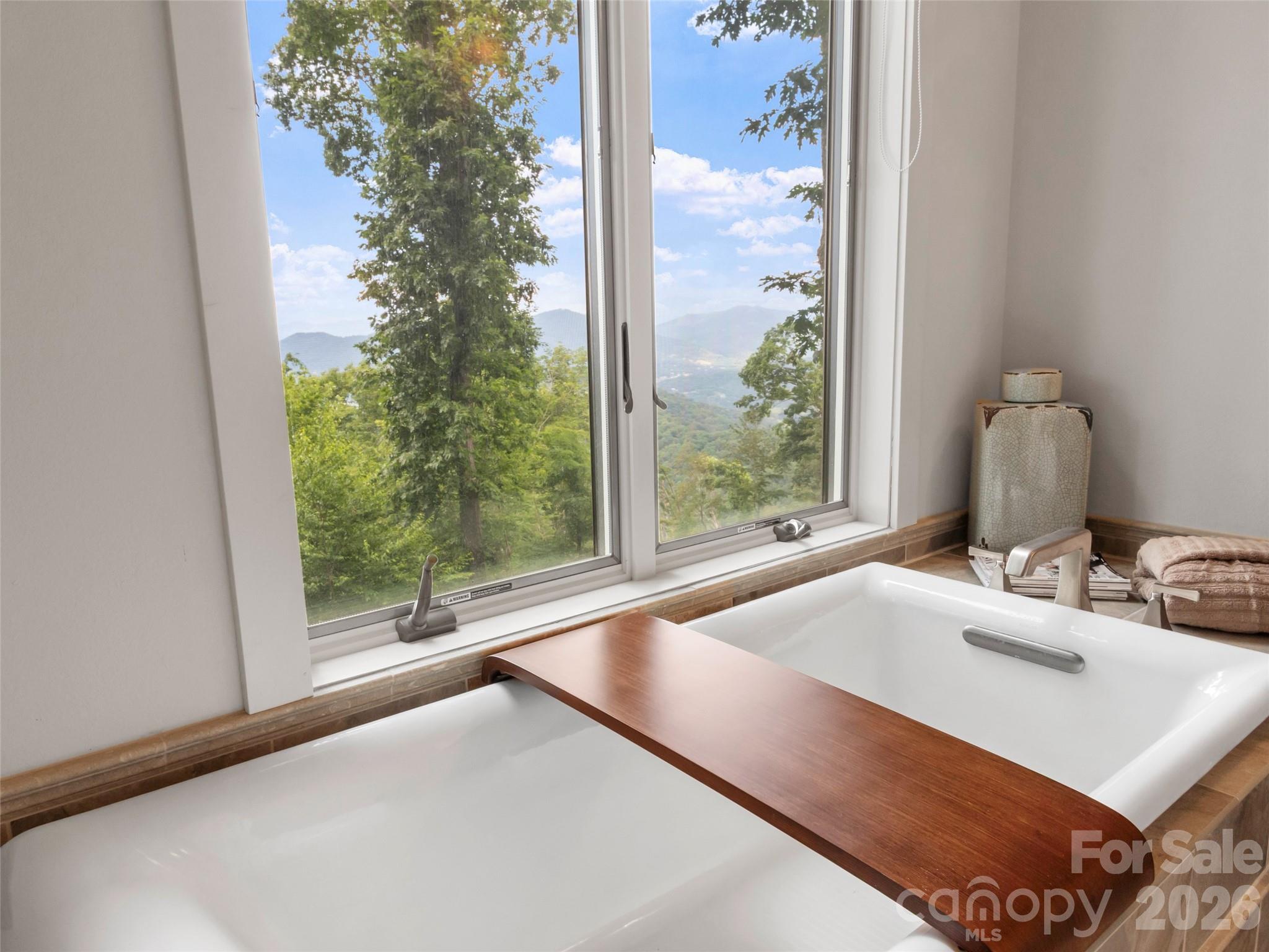 337 Rhododendron Lane — Burnsville