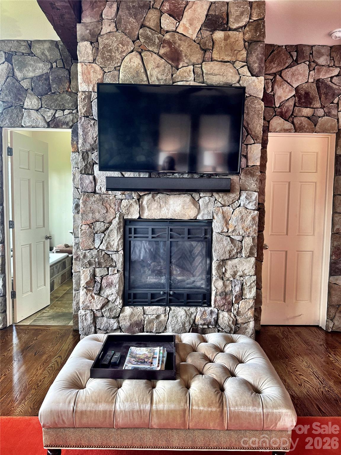 337 Rhododendron Lane — Burnsville