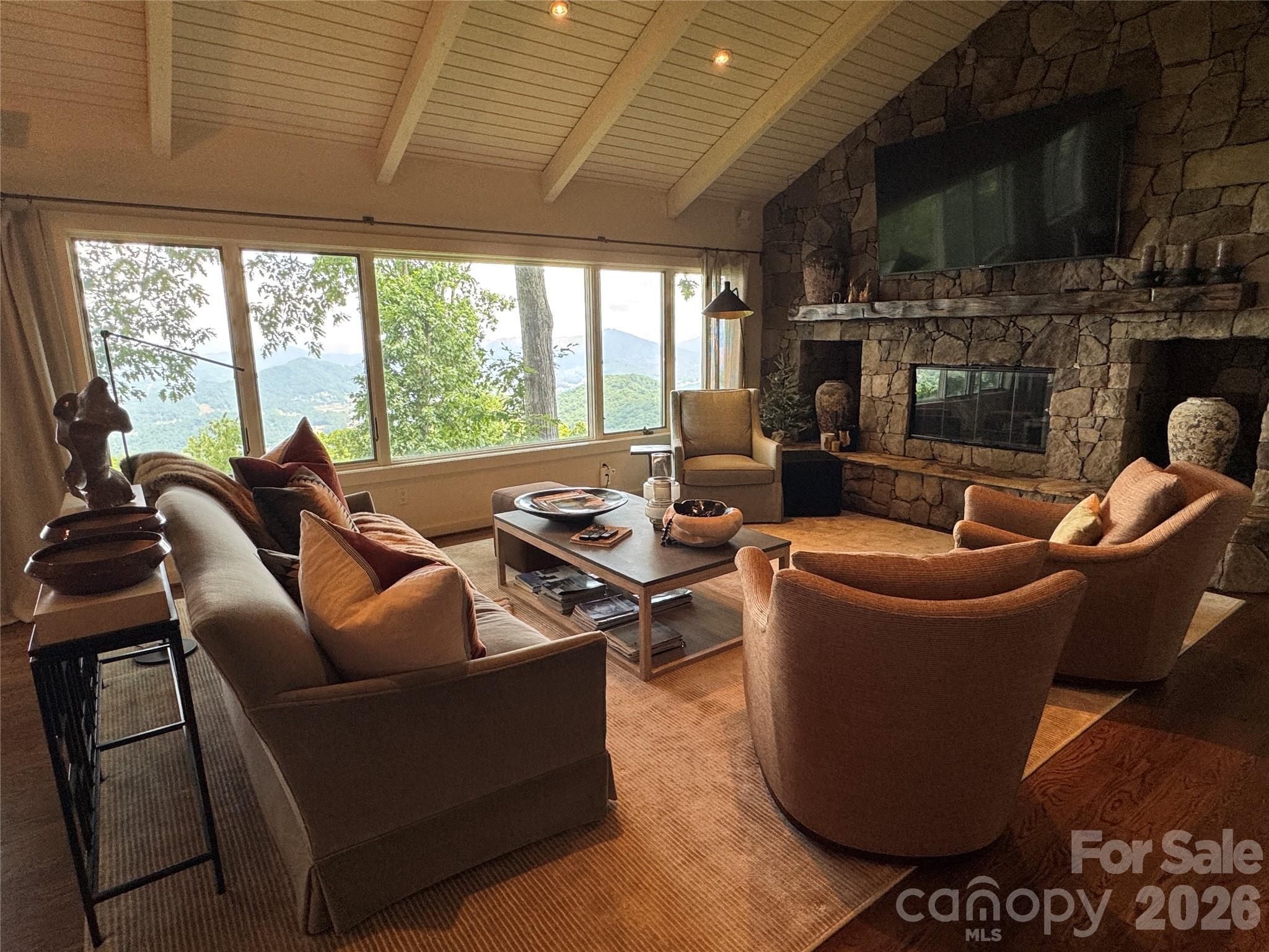 337 Rhododendron Lane — Burnsville