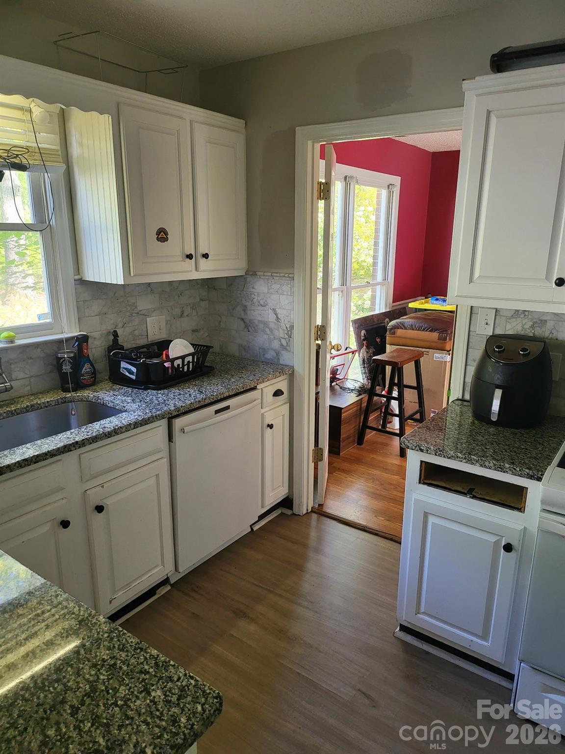 1022 Balsam Terrace — Charlotte
