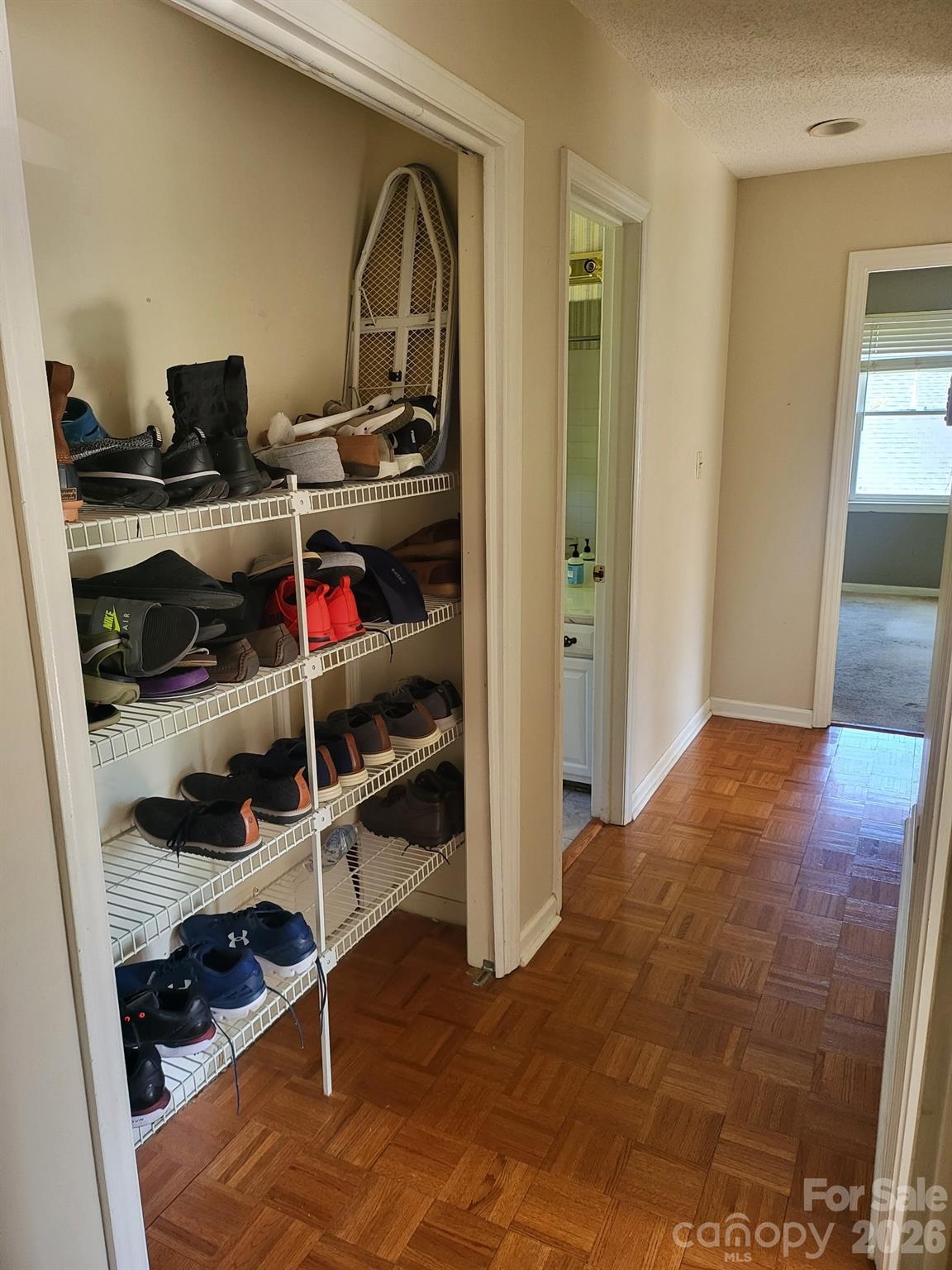 1022 Balsam Terrace — Charlotte