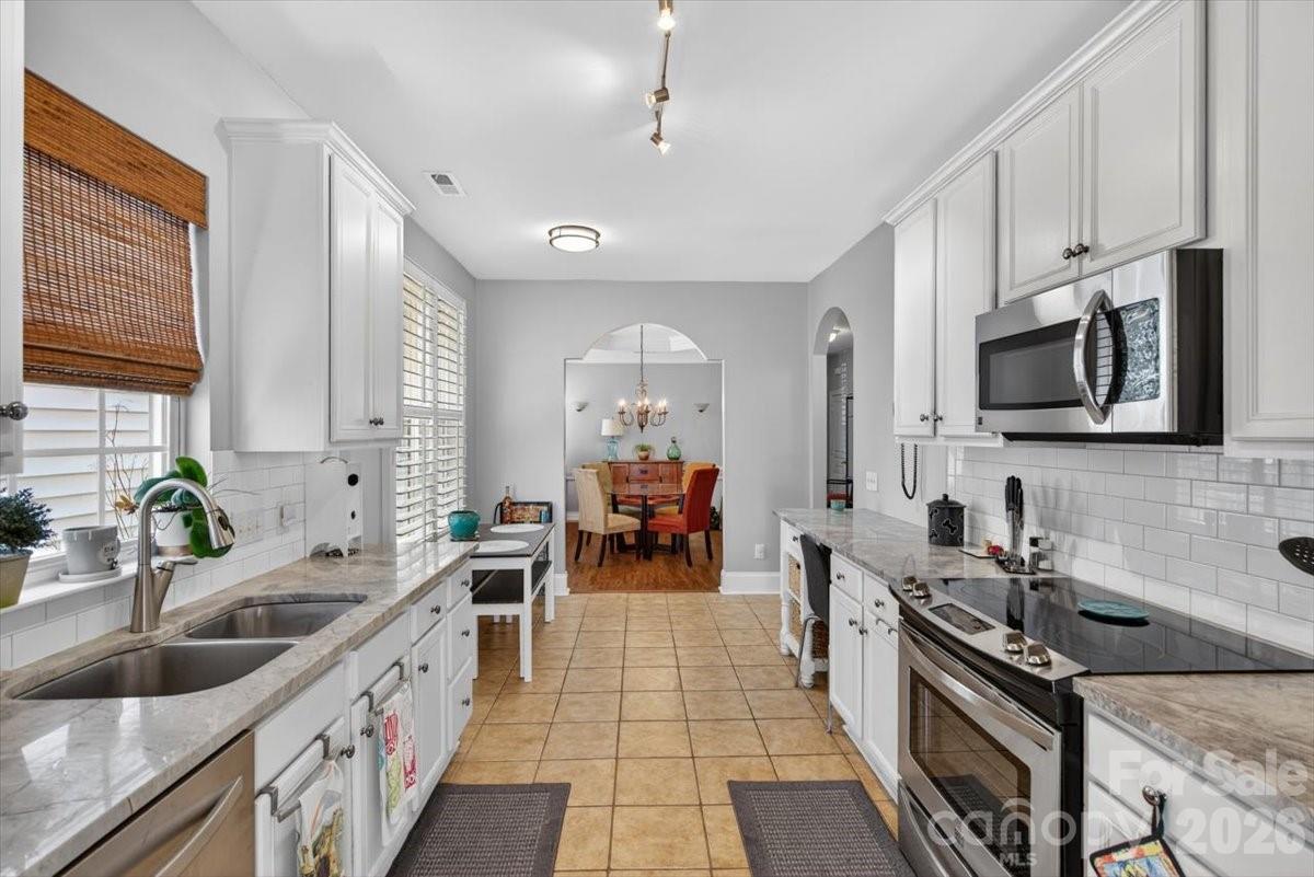 5106 Alysheba Drive — Indian Trail