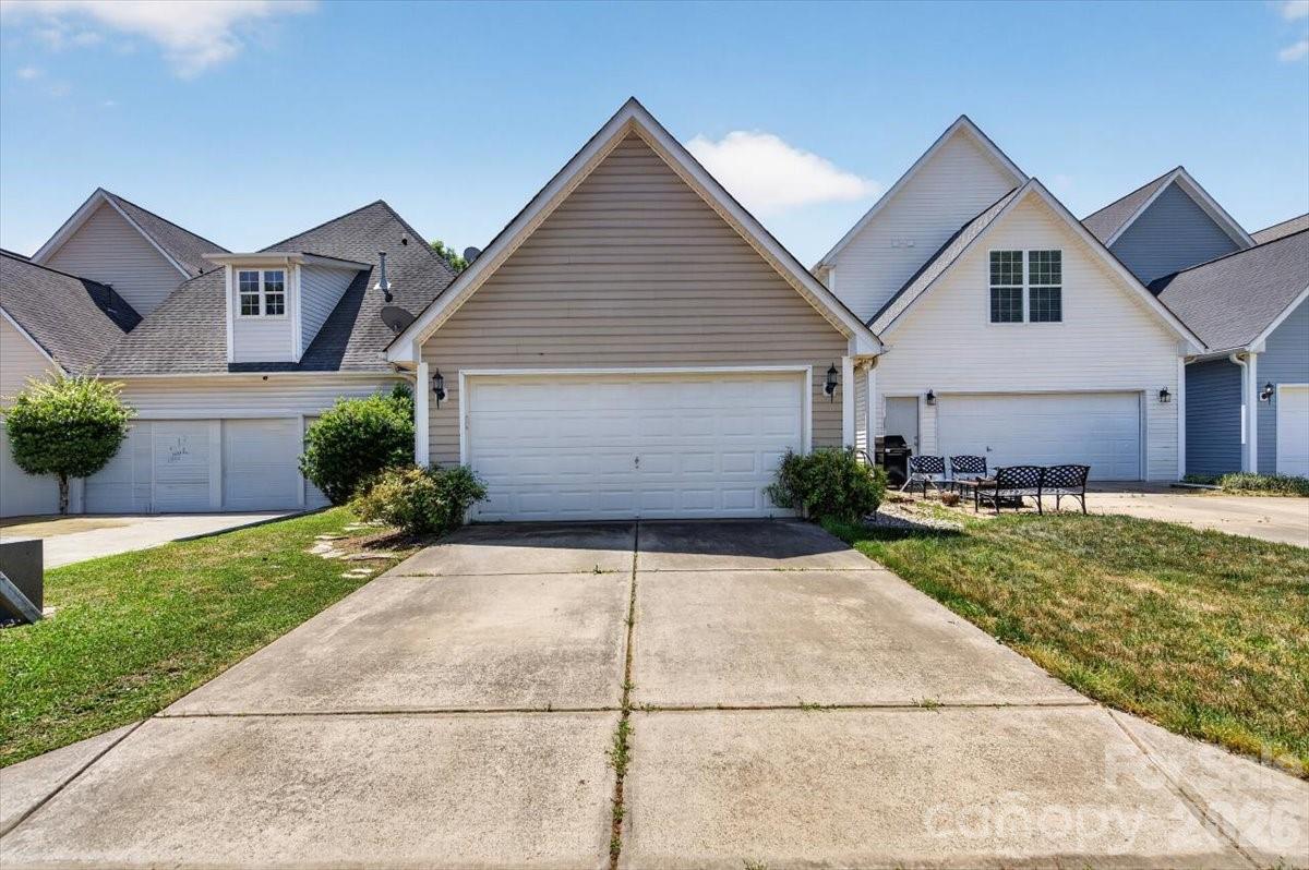 5106 Alysheba Drive — Indian Trail