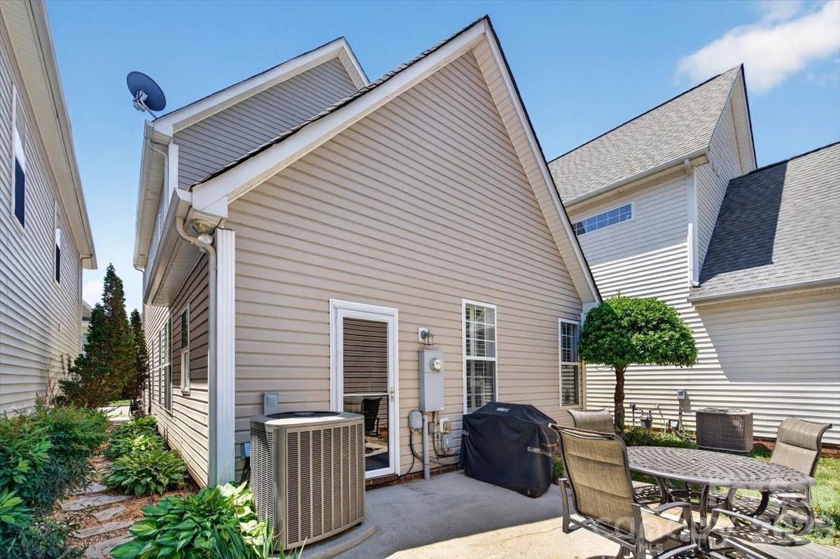 5106 Alysheba Drive — Indian Trail