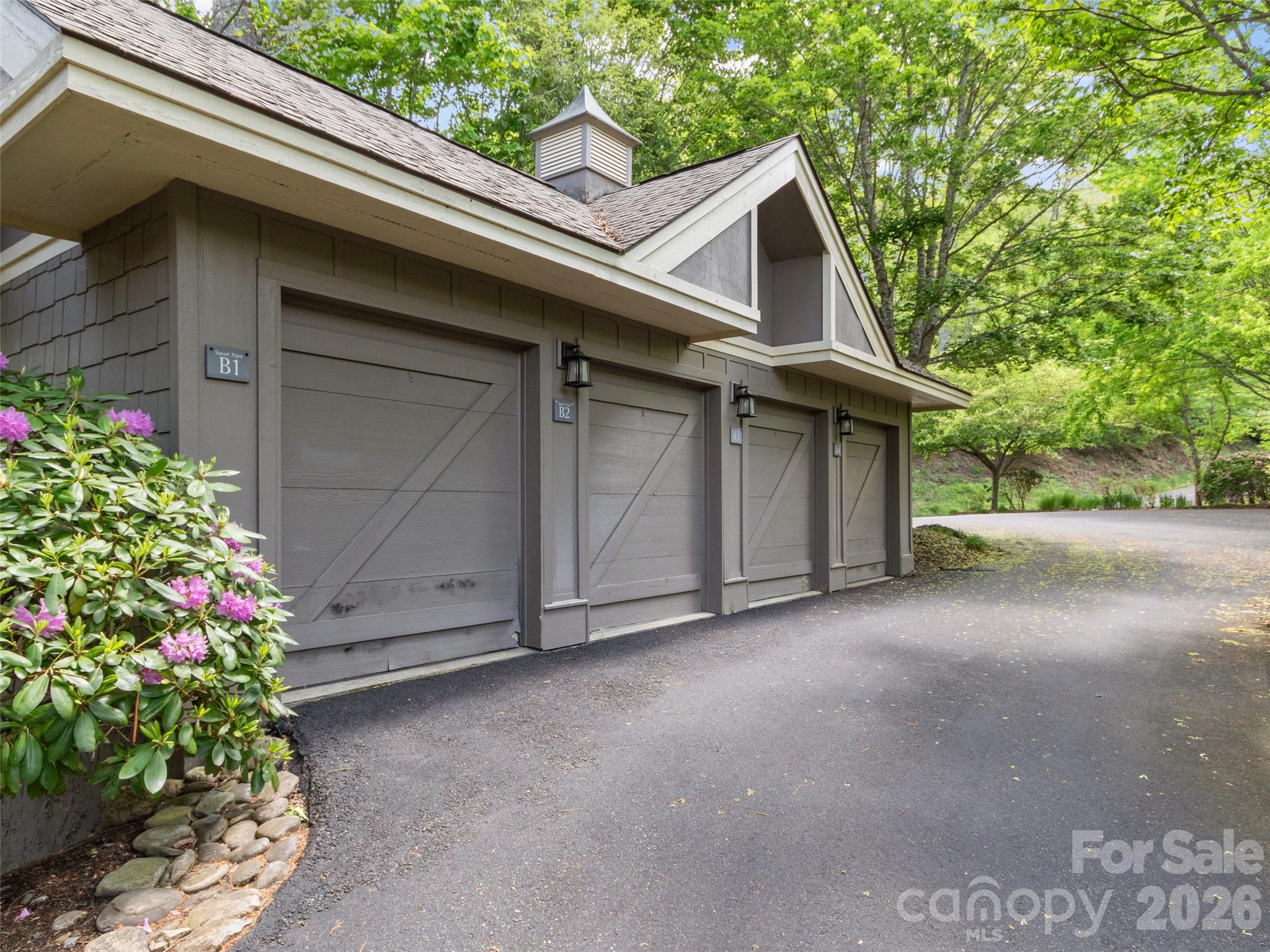 266 Sunset Point Road #B2 — Burnsville