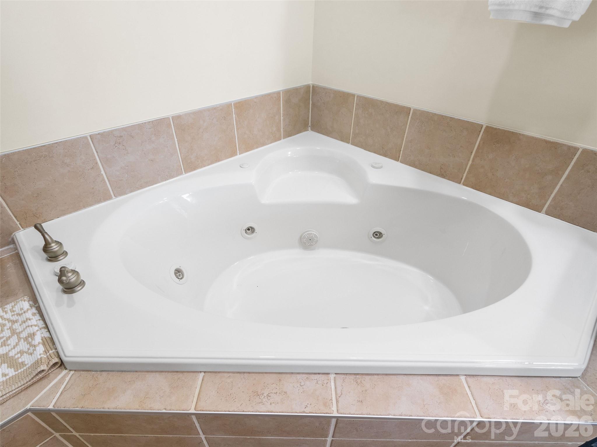 266 Sunset Point Road #B2 — Burnsville