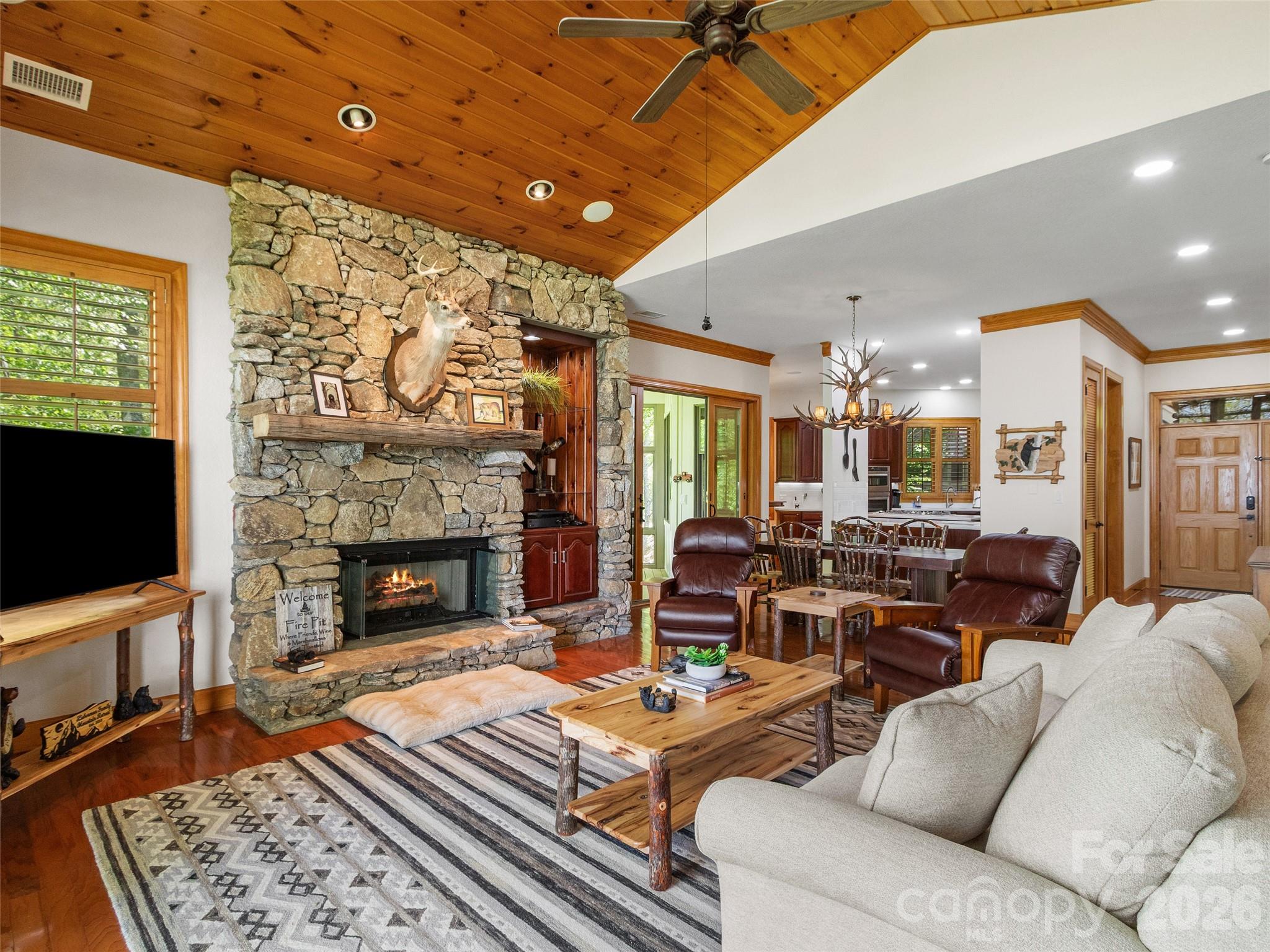 266 Sunset Point Road #B2 — Burnsville