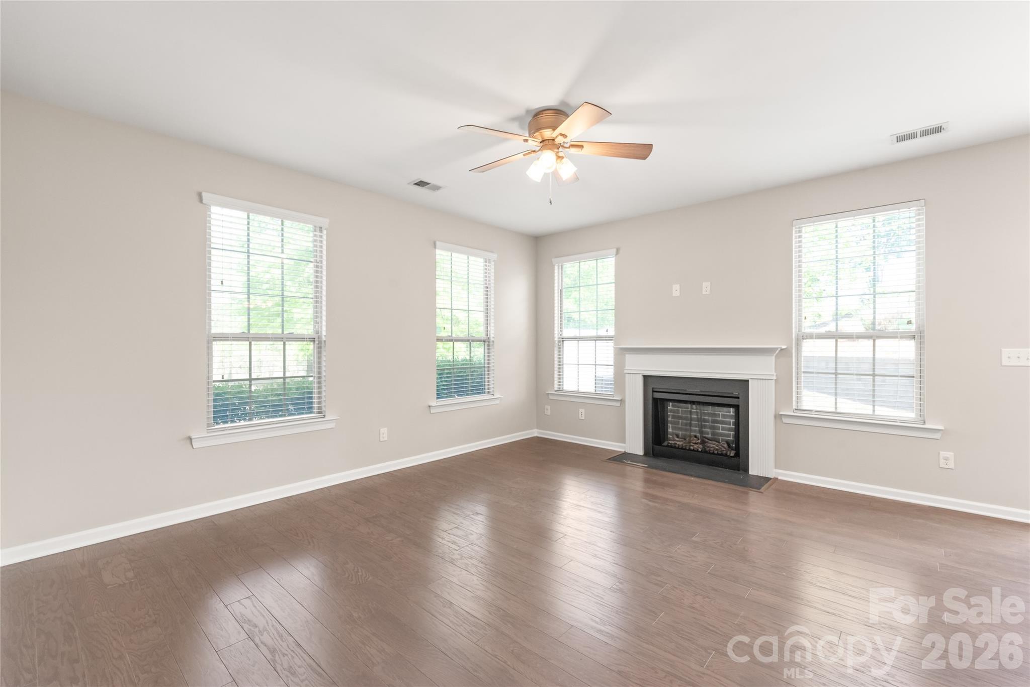 5662 Stonewells Drive — Charlotte