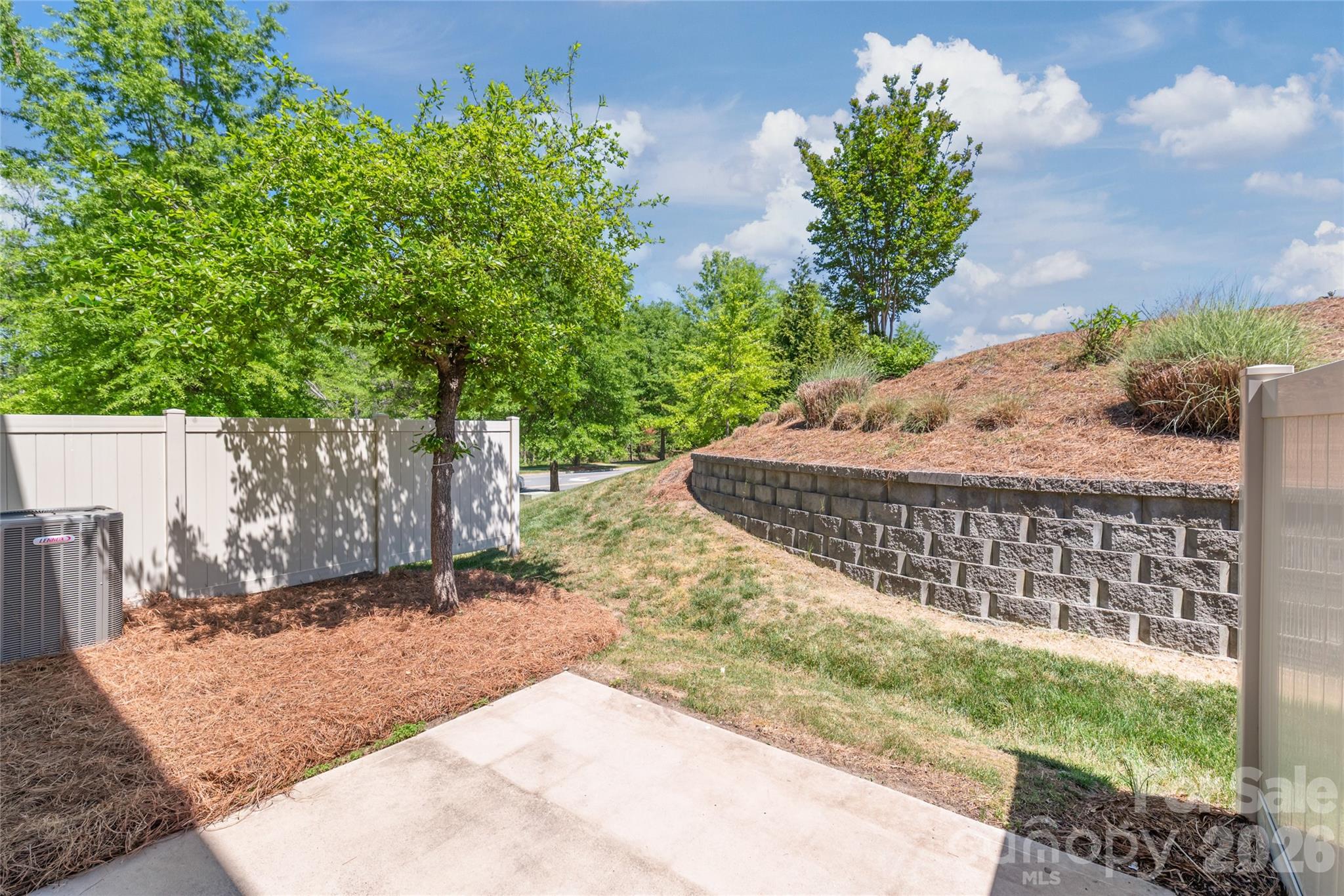 5662 Stonewells Drive — Charlotte