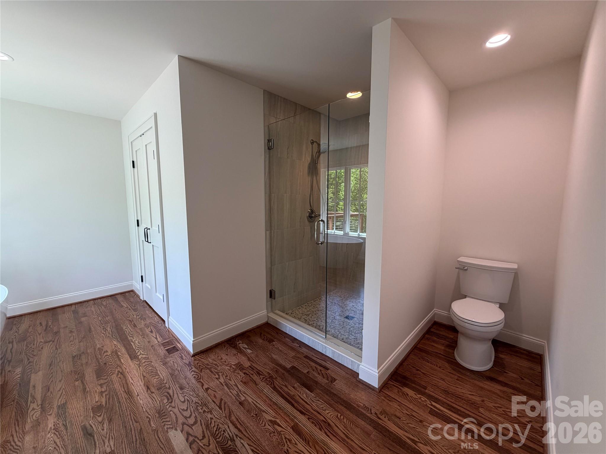 316 Big Raven Lane — Saluda