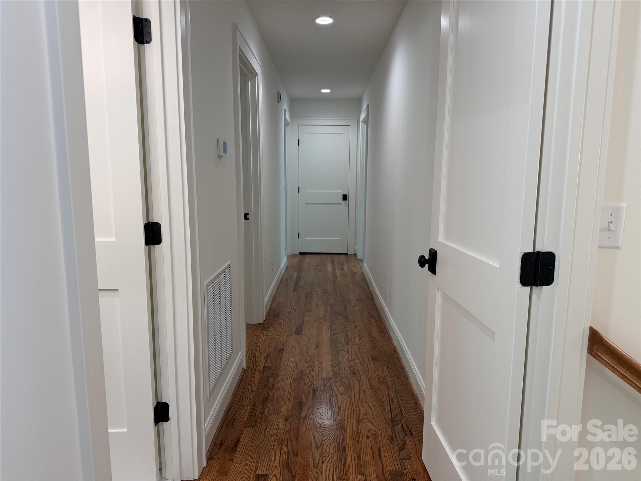 316 Big Raven Lane — Saluda