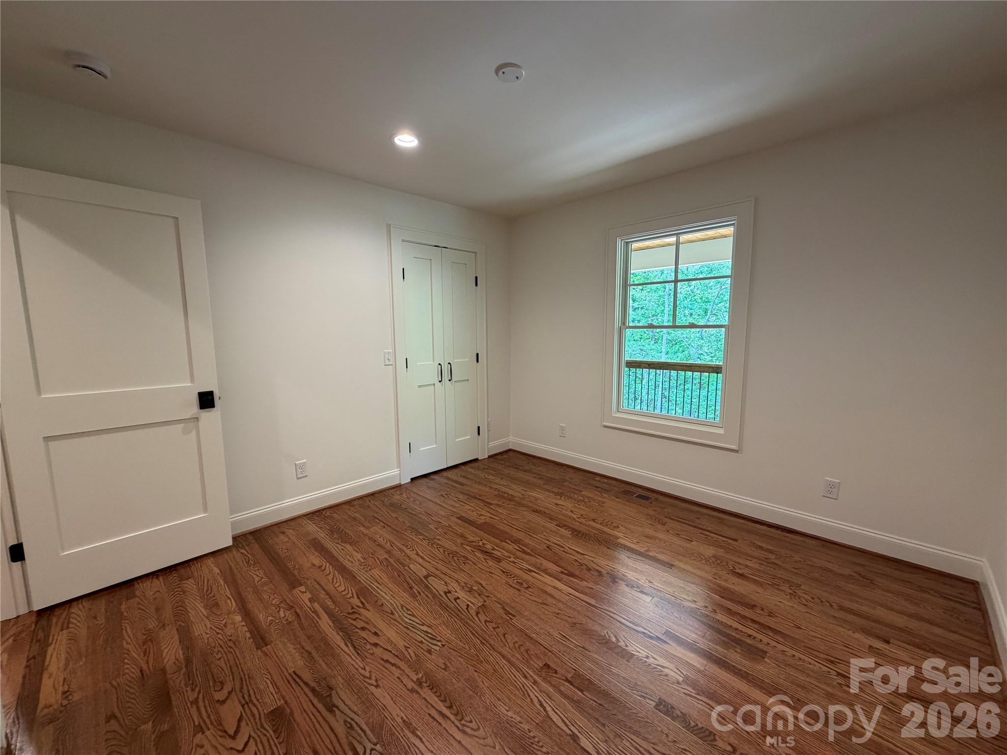 316 Big Raven Lane — Saluda