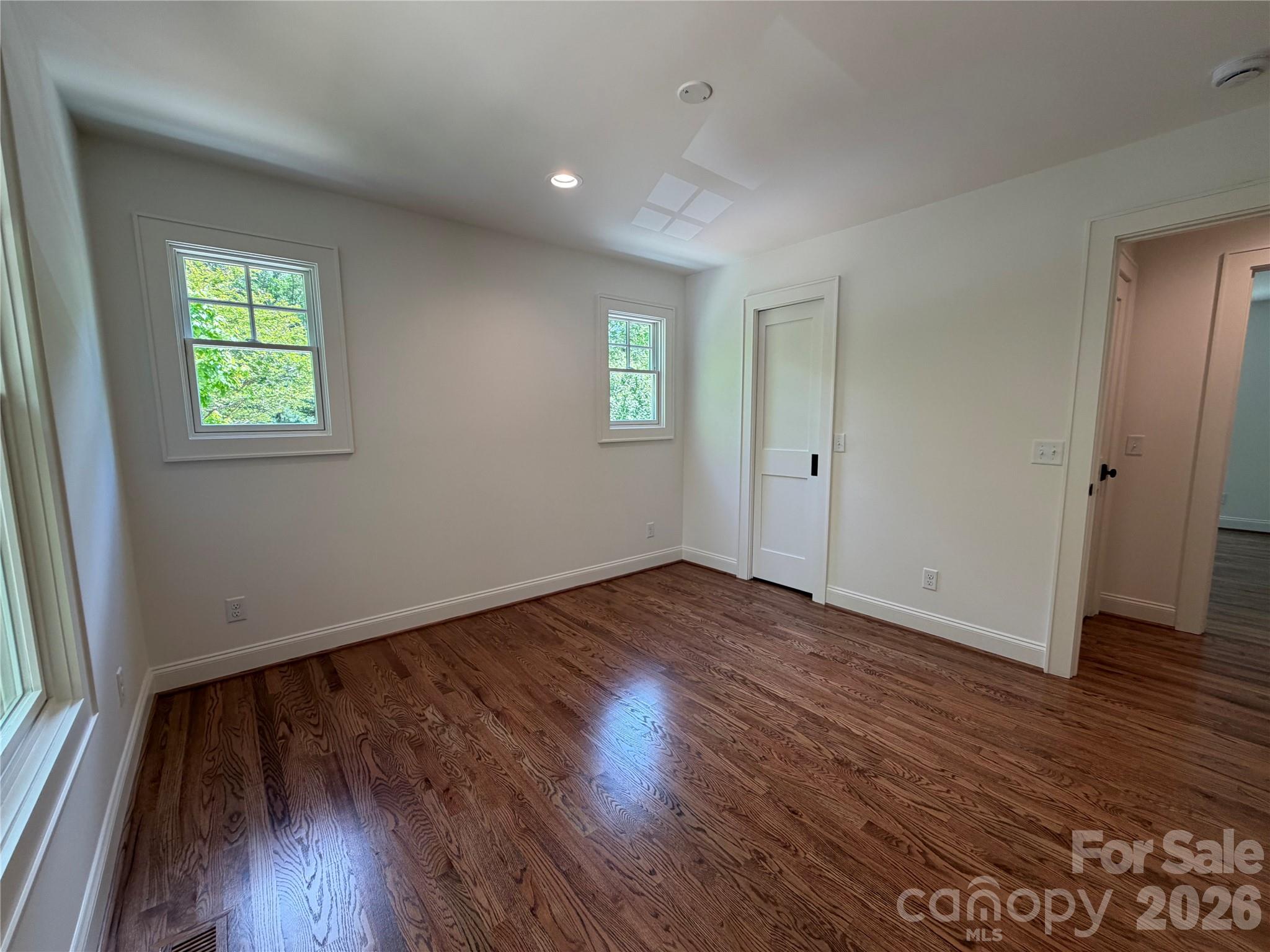 316 Big Raven Lane — Saluda