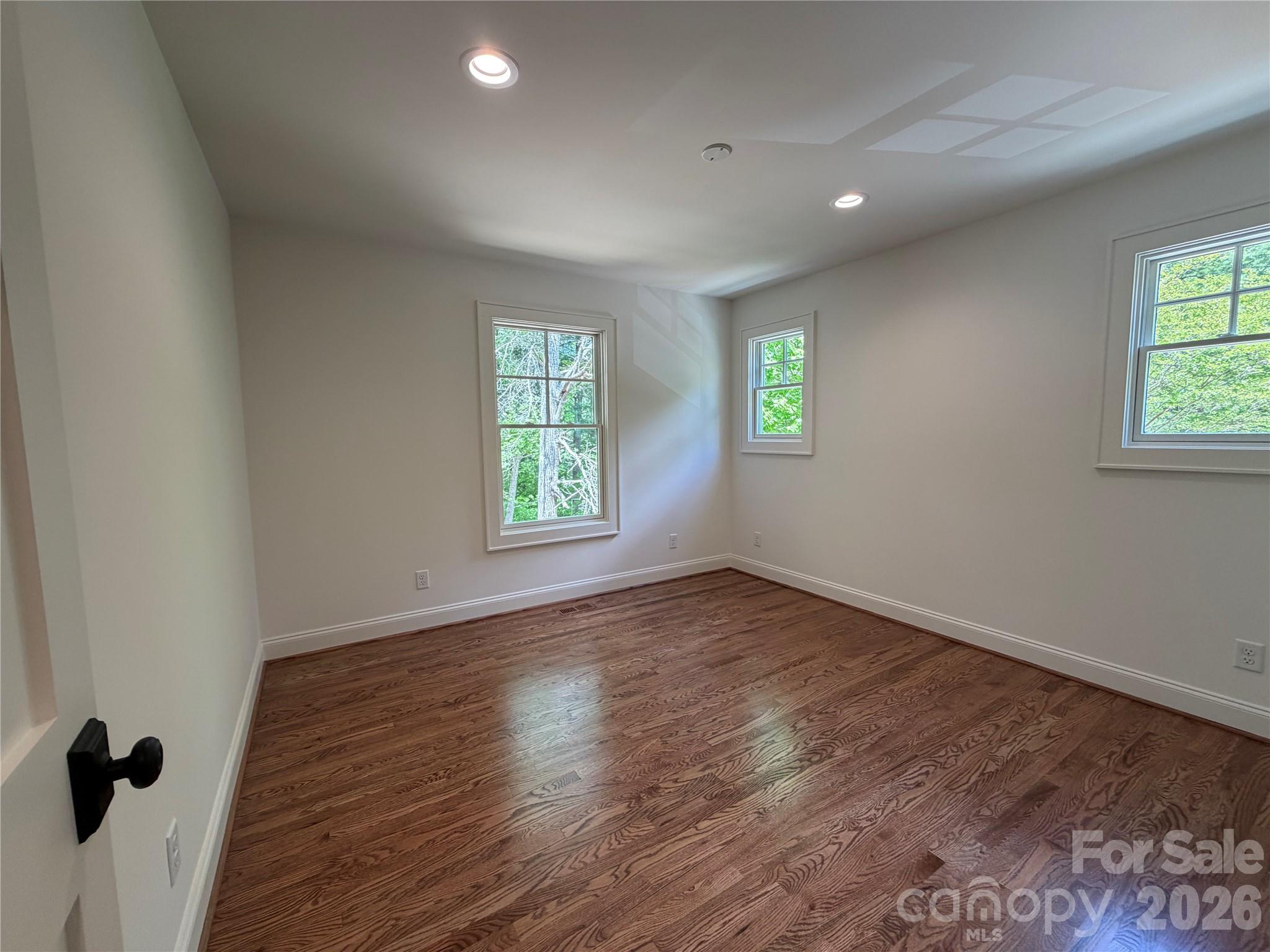 316 Big Raven Lane — Saluda