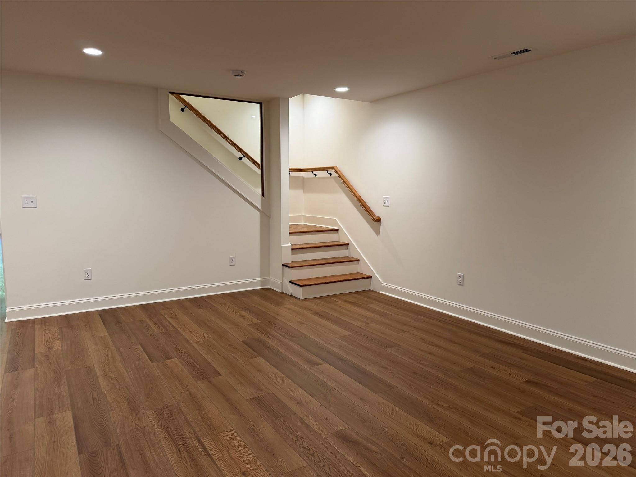 316 Big Raven Lane — Saluda