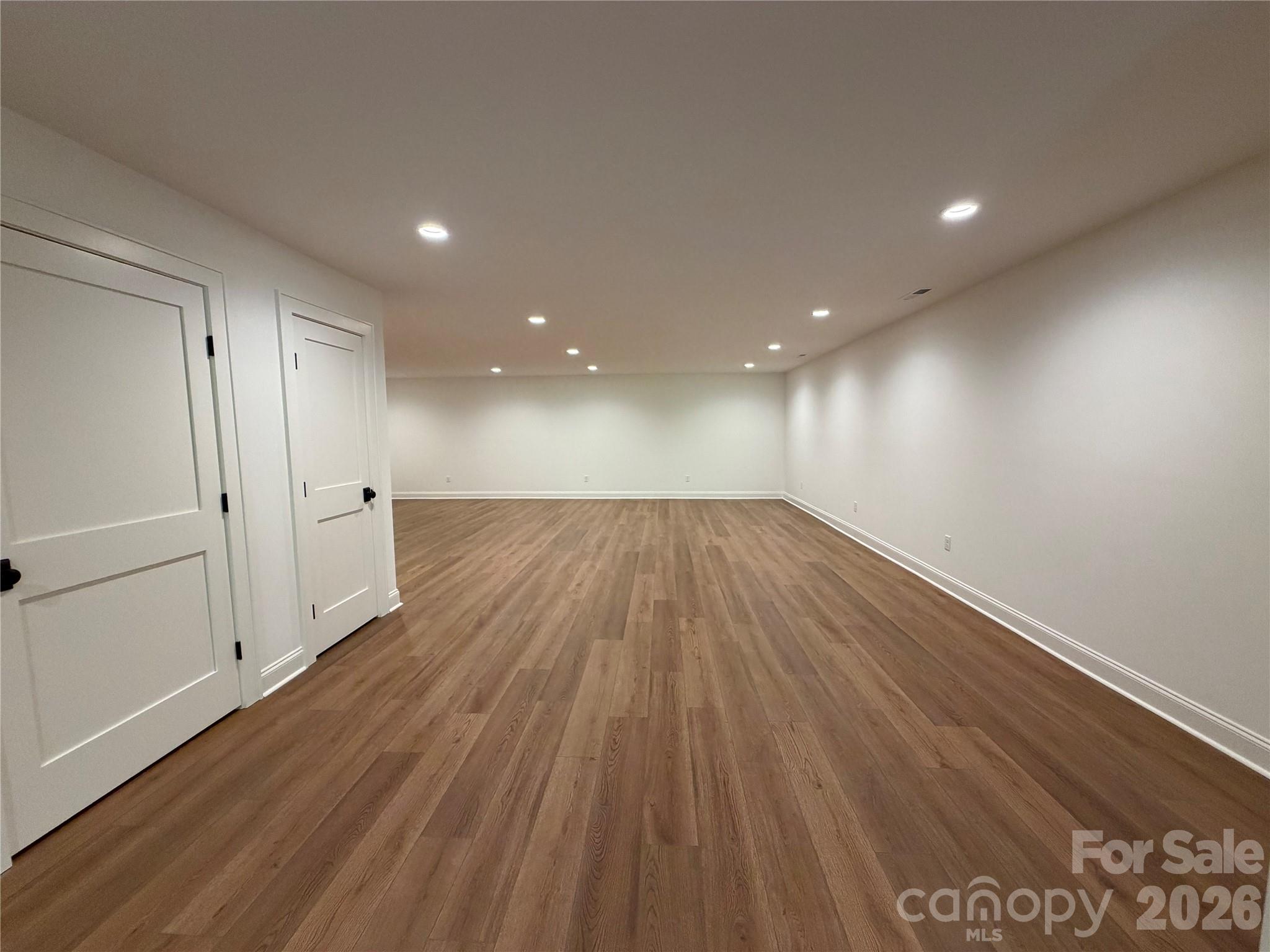 316 Big Raven Lane — Saluda
