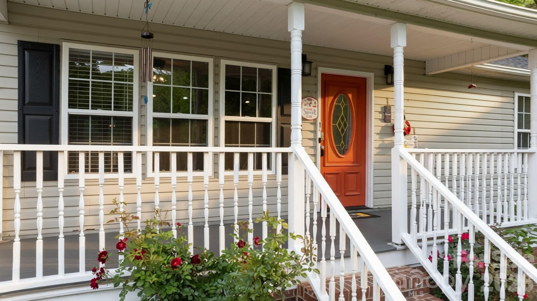 1011 Cambridge Court — Lenoir