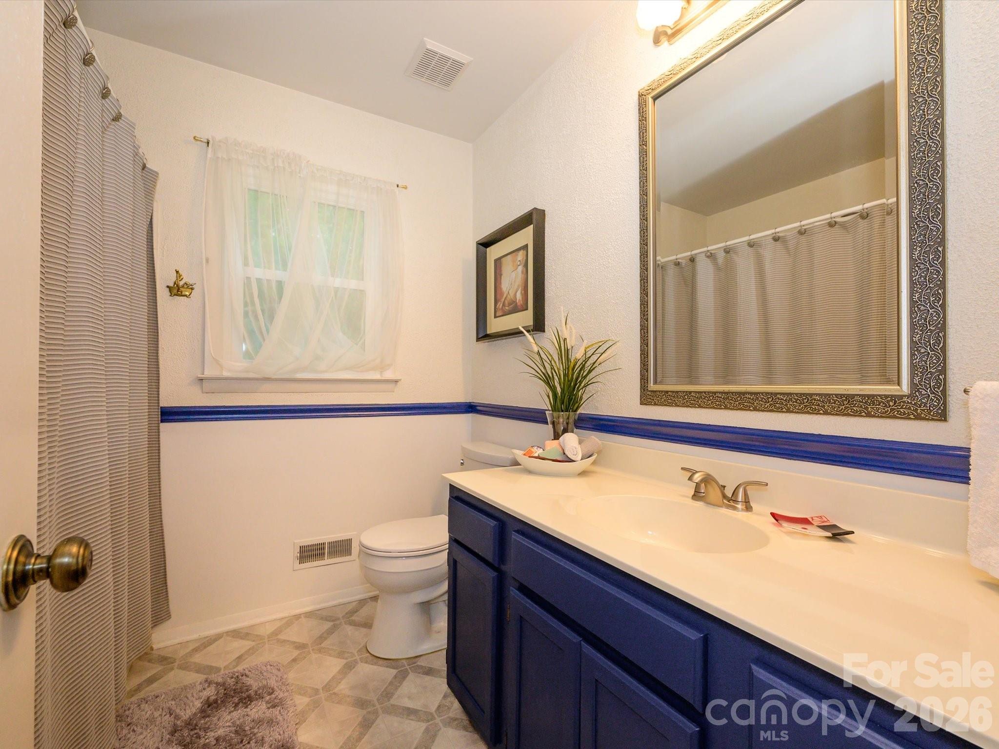 9607 Riddick Place — Matthews