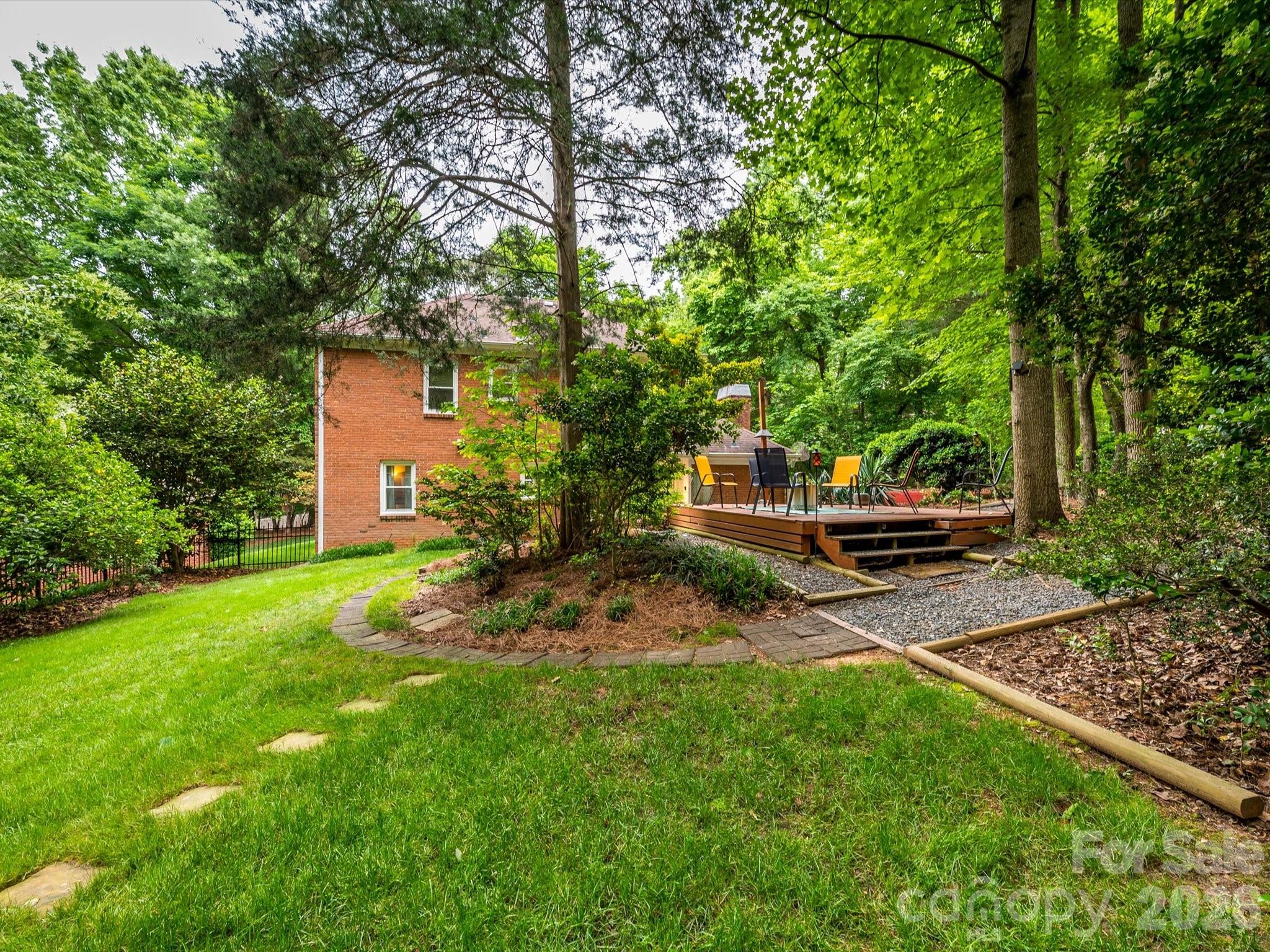 9607 Riddick Place — Matthews