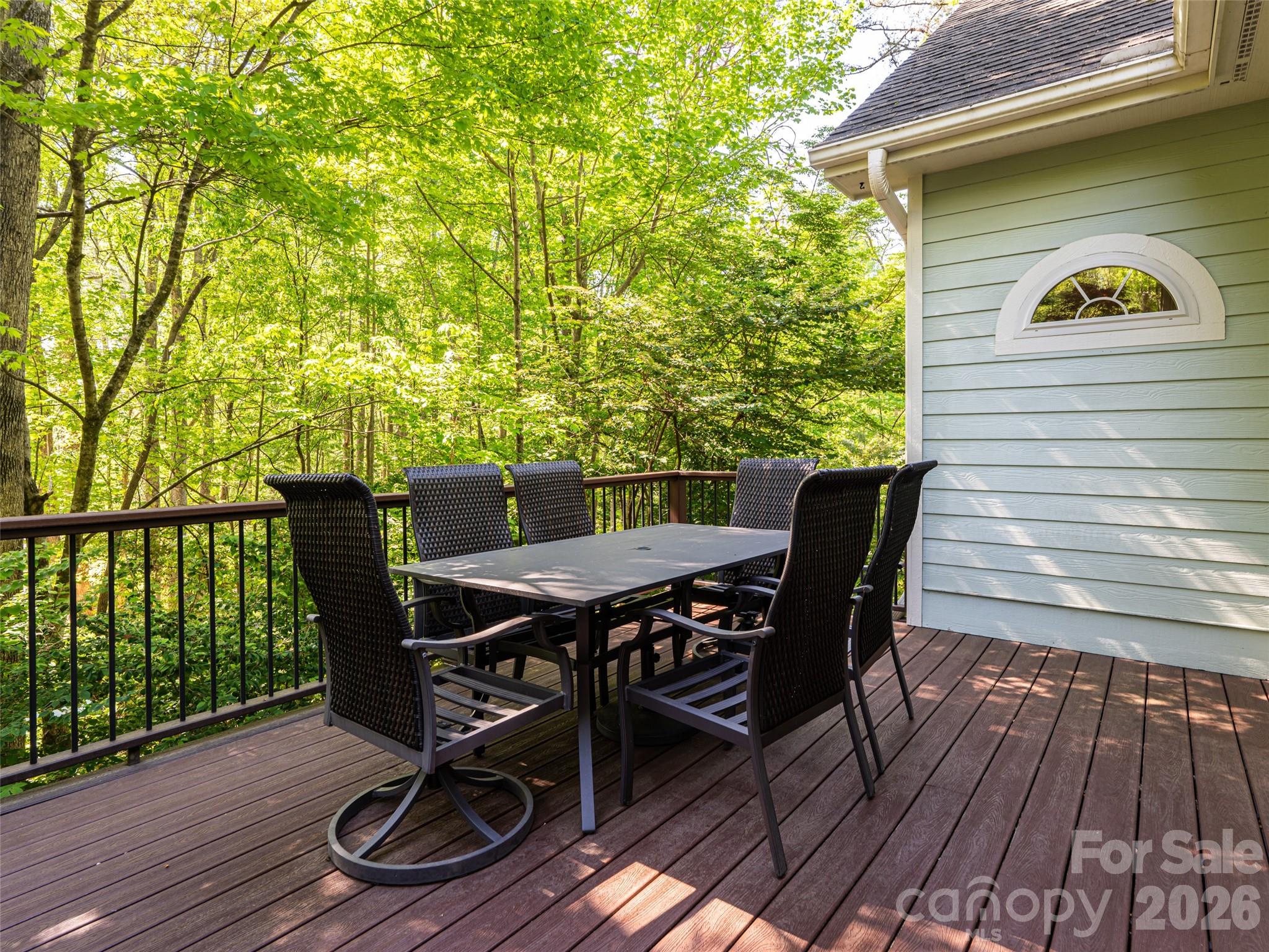 4 Dogwood Glen Circle — Etowah