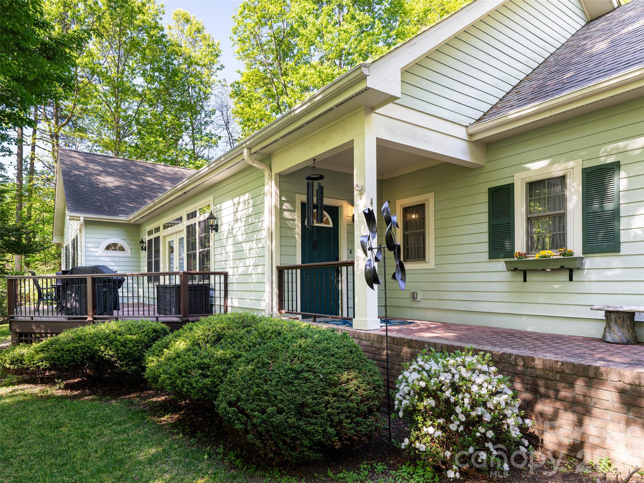 4 Dogwood Glen Circle — Etowah