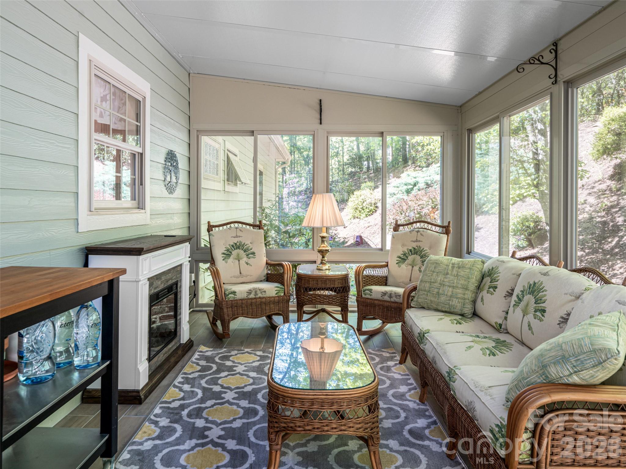 4 Dogwood Glen Circle — Etowah