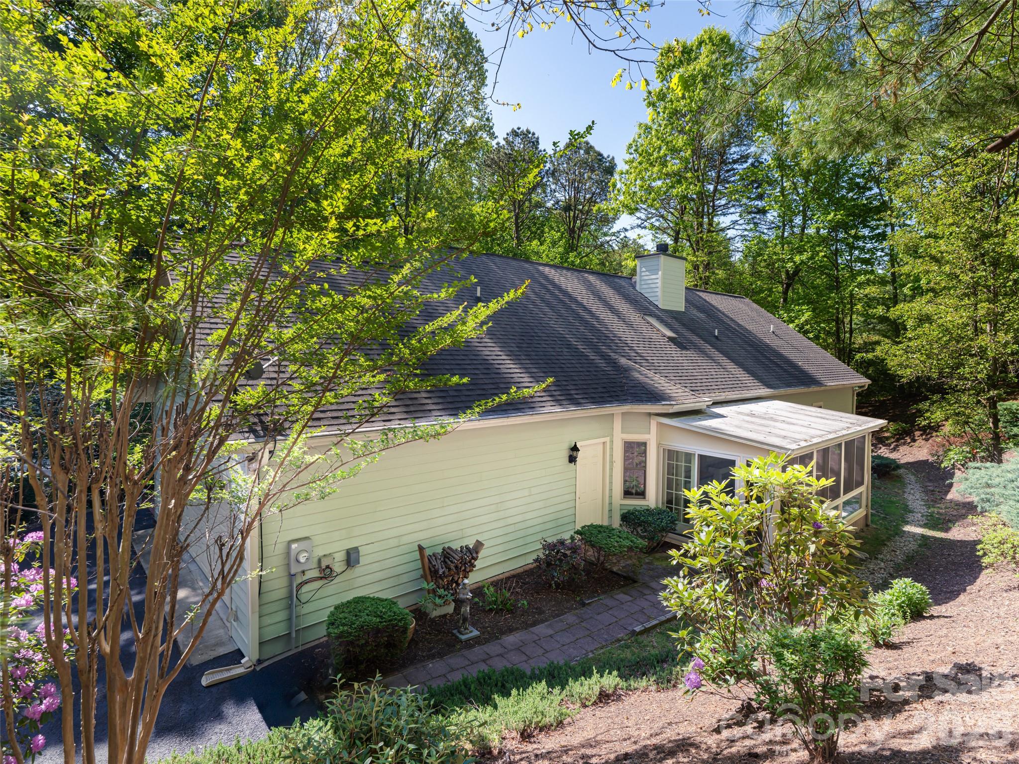 4 Dogwood Glen Circle — Etowah