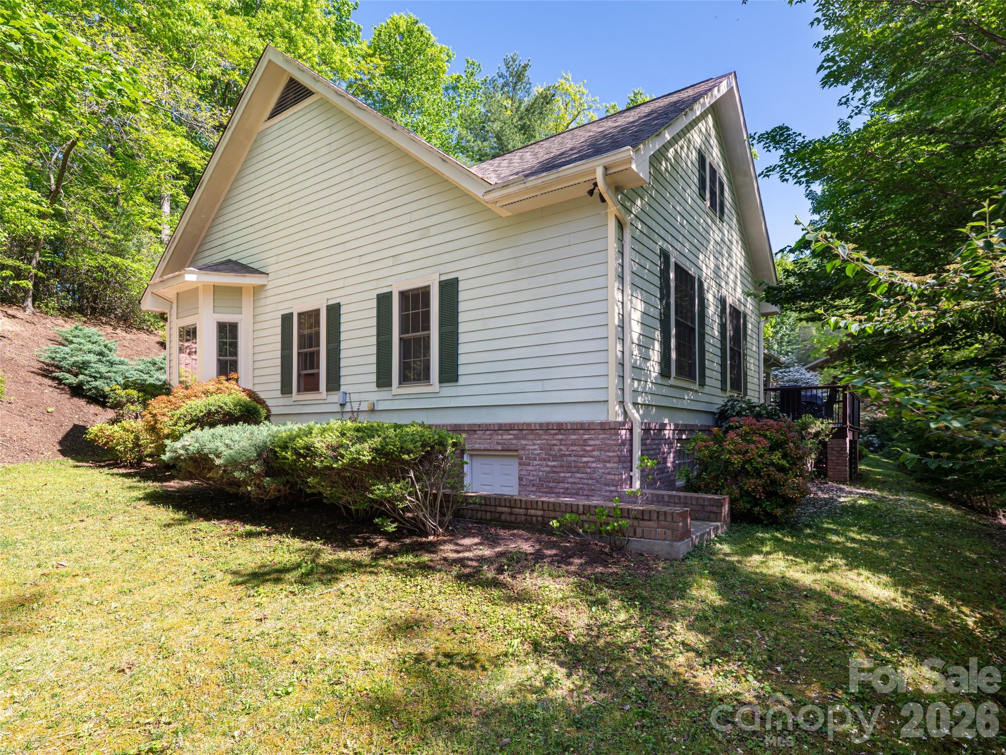 4 Dogwood Glen Circle — Etowah