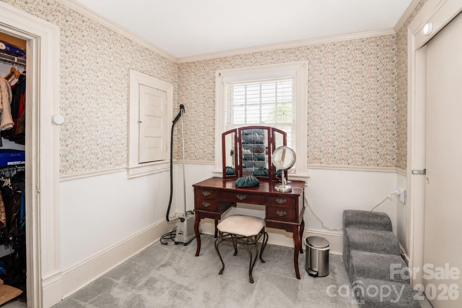 235 N Race Street — Statesville