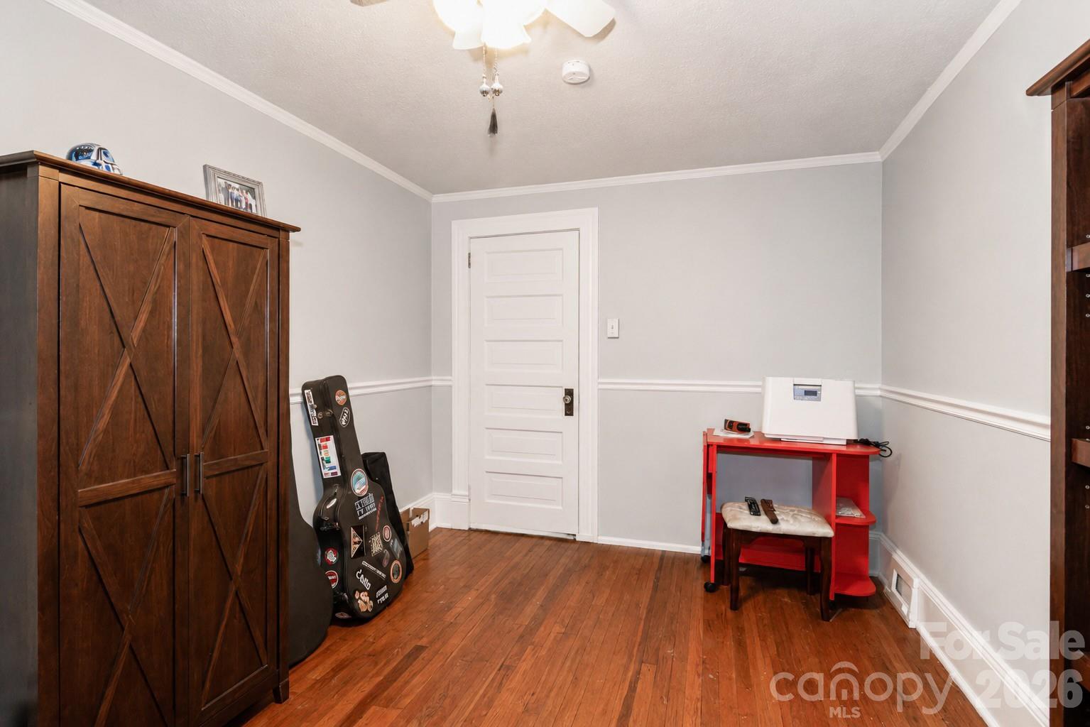 235 N Race Street — Statesville