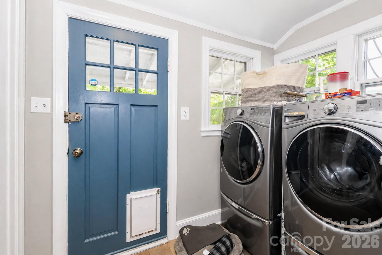235 N Race Street — Statesville