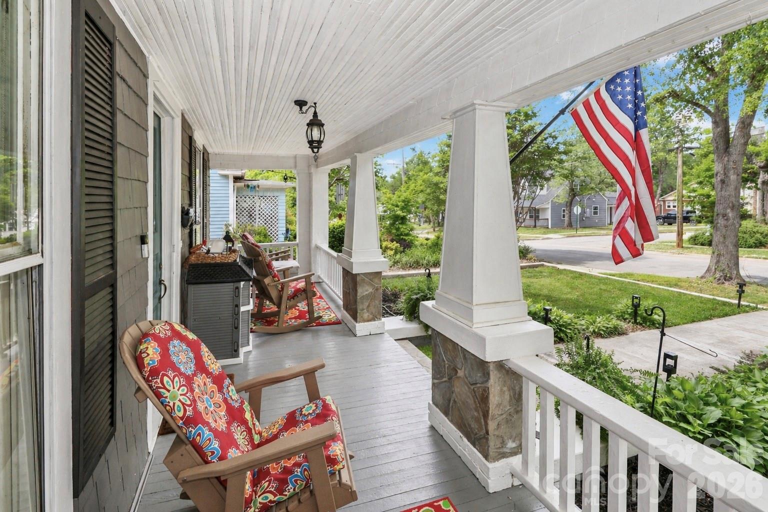 235 N Race Street — Statesville