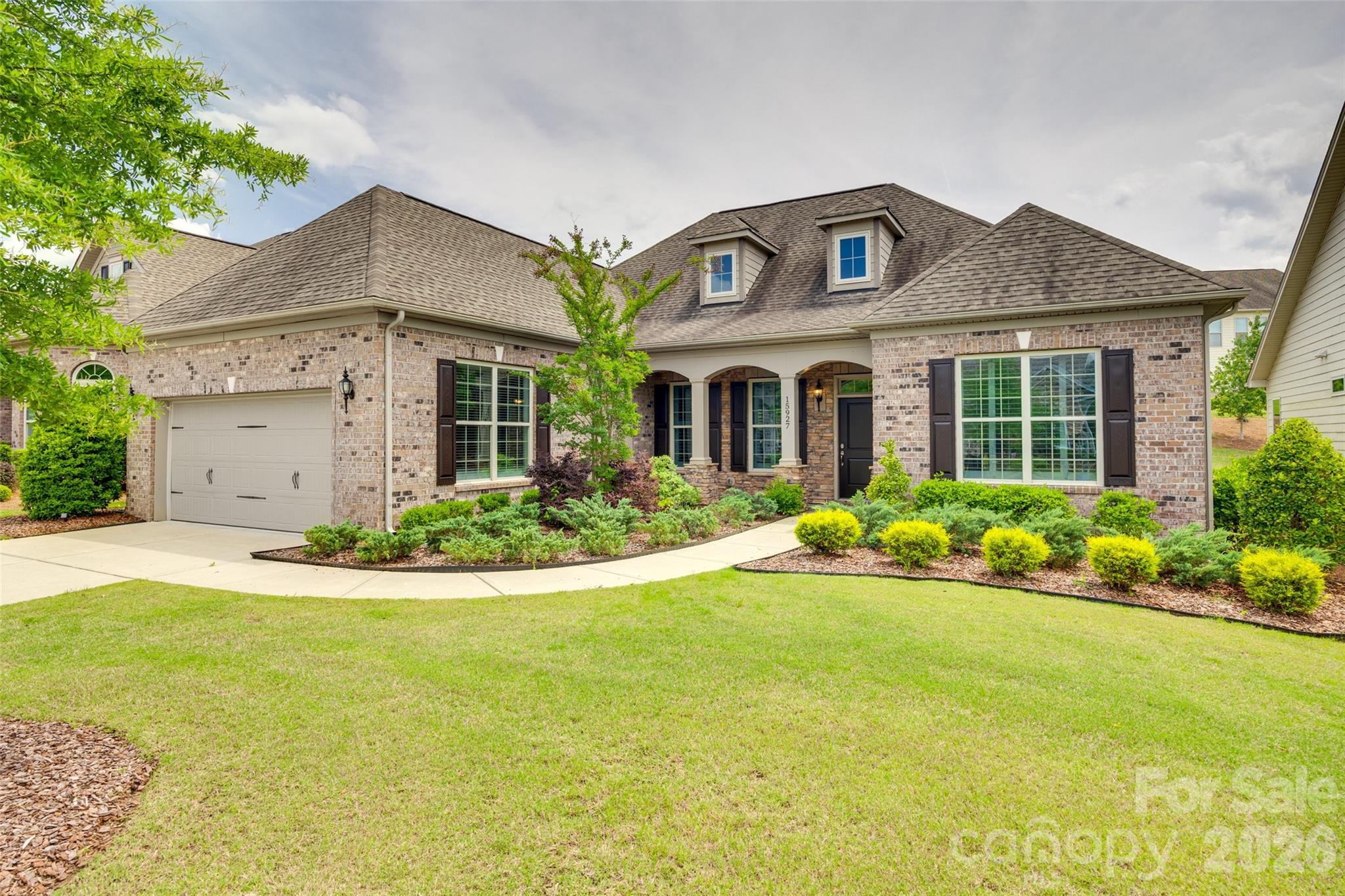 15927 Vale Ridge Drive — Charlotte