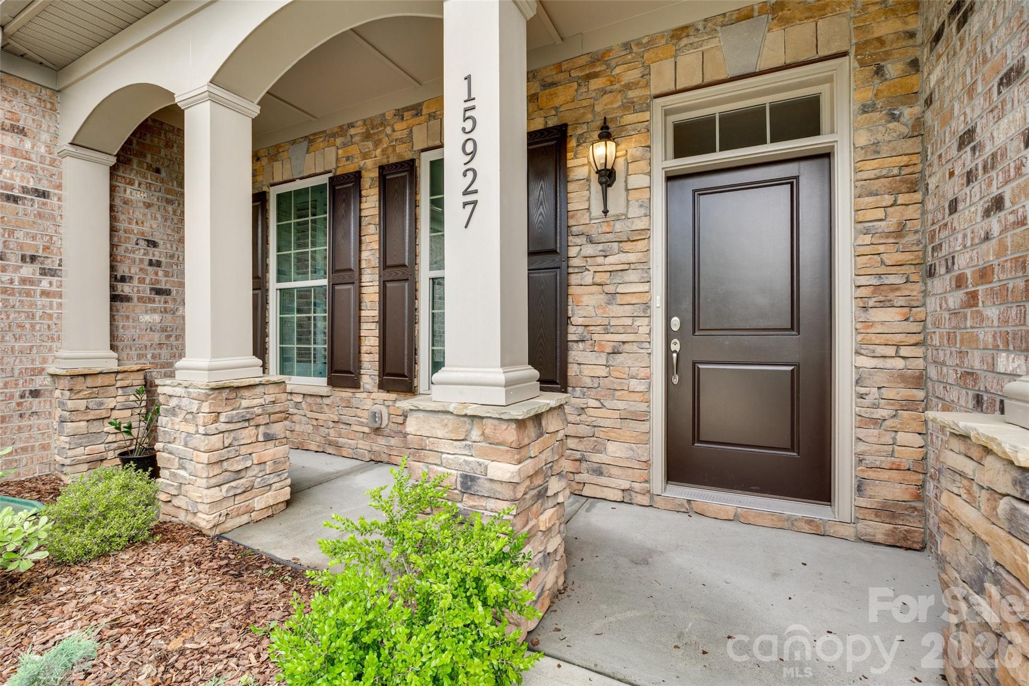 15927 Vale Ridge Drive — Charlotte