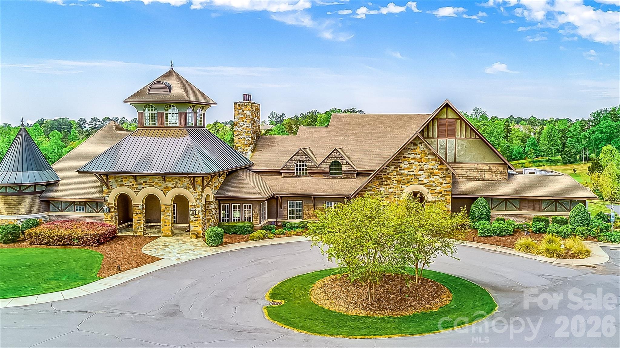 15927 Vale Ridge Drive — Charlotte